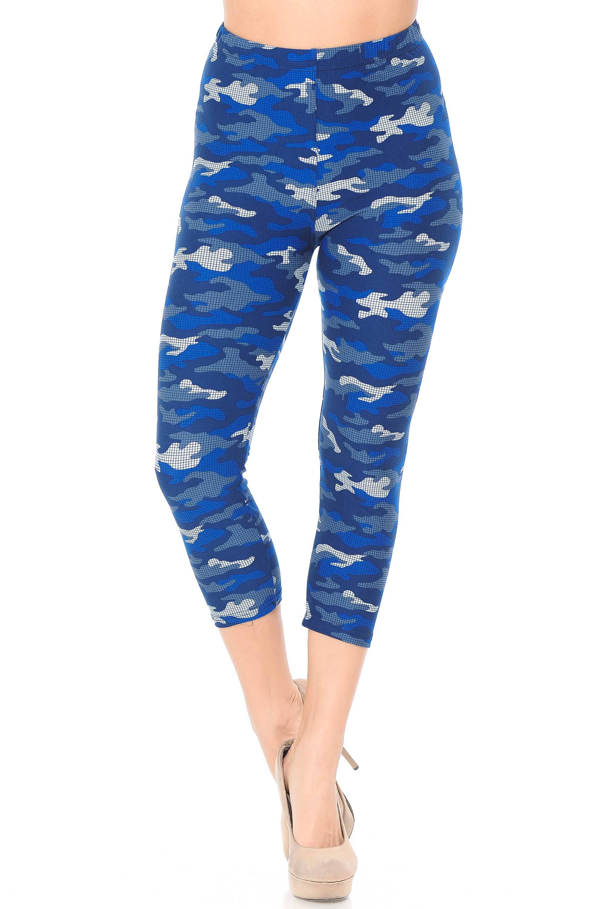 Buttery Soft Blue Grid Camouflage Capris (One Size Regular,Blue)