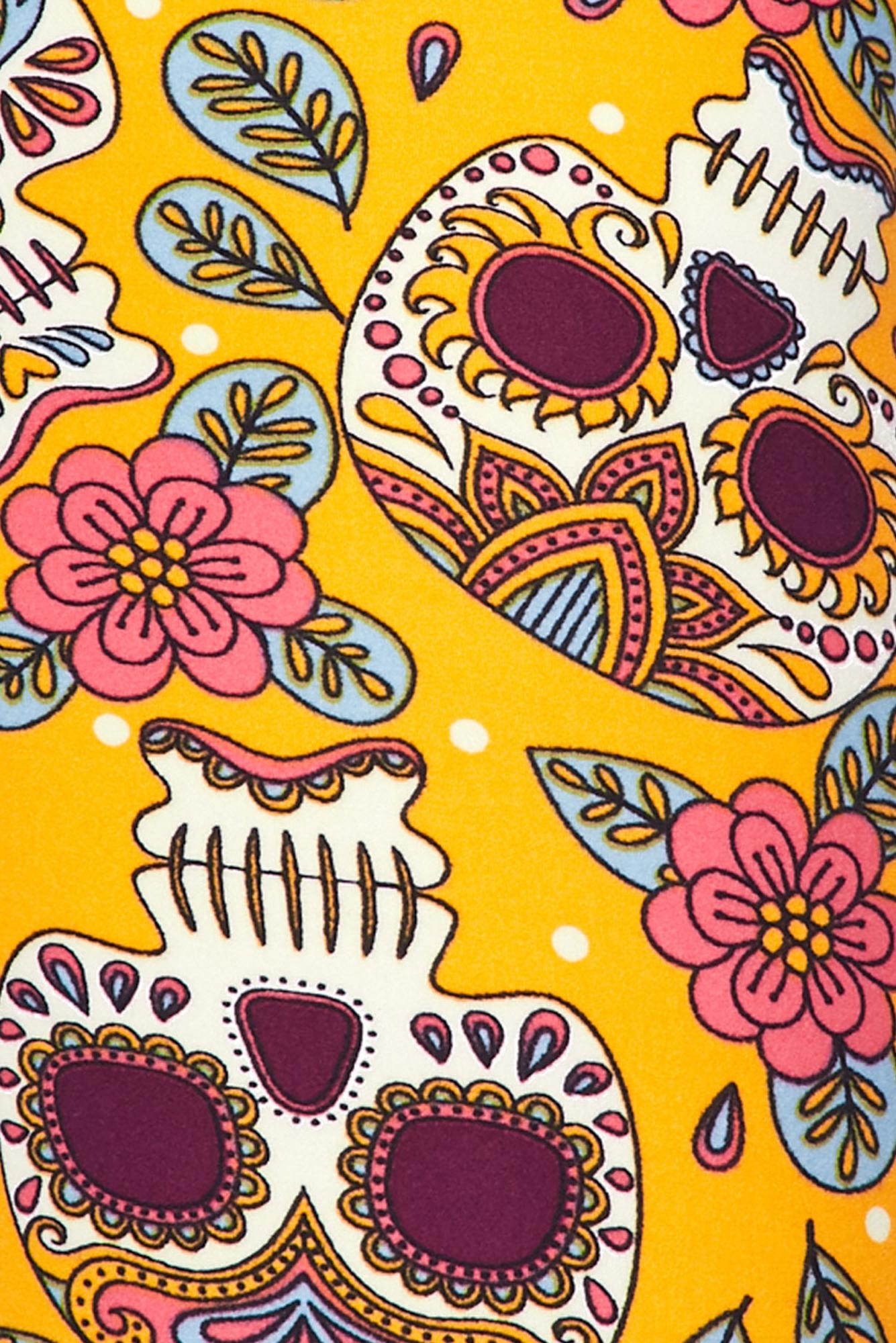 Buttery Soft Mustard Summer Sugar Skull Plus Size Capris (One Size Plus,Yellow)