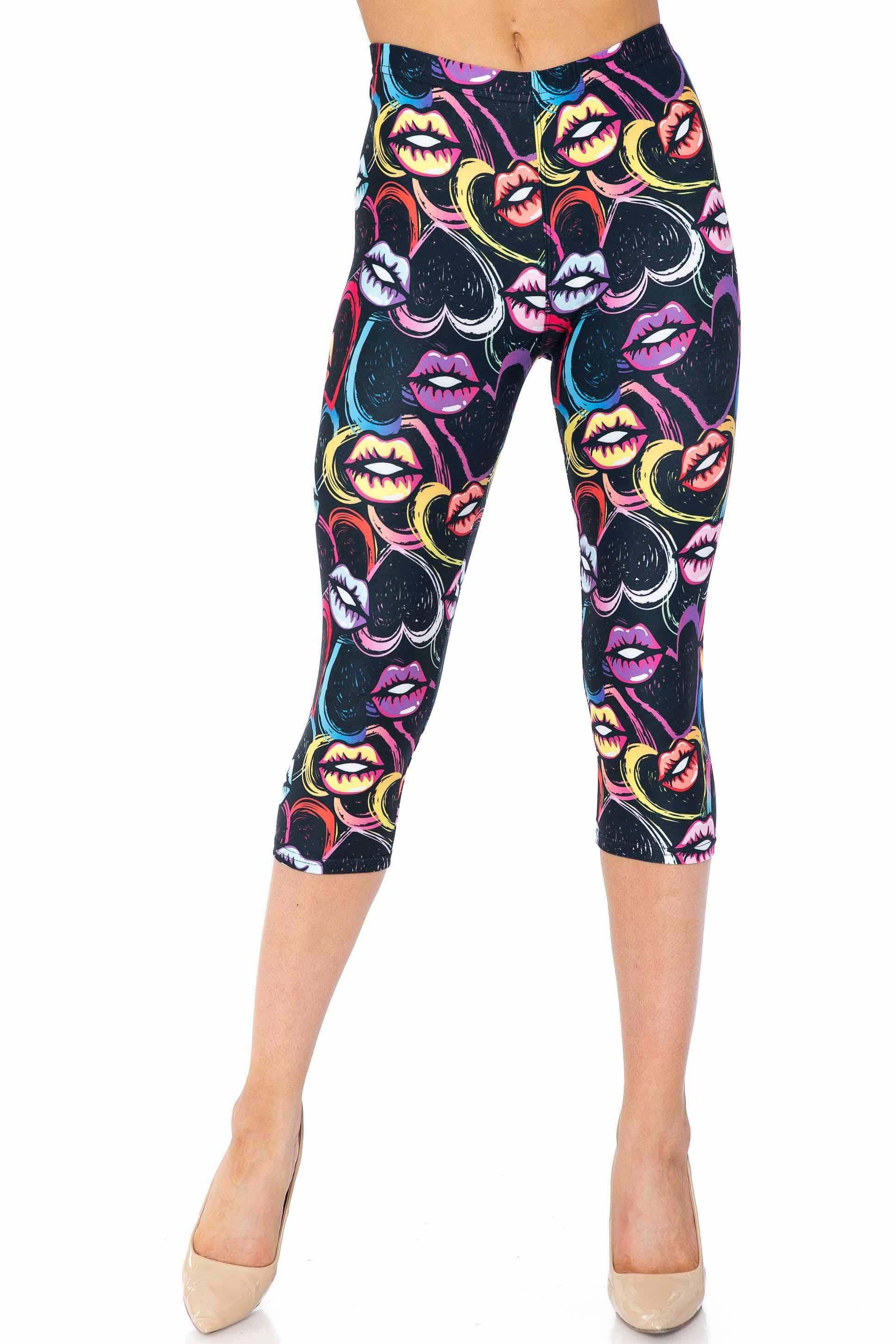 Creamy Soft Colorful Lips and Hearts Extra Plus Size Capris - USA Fashion (XPlus One Size,Black)