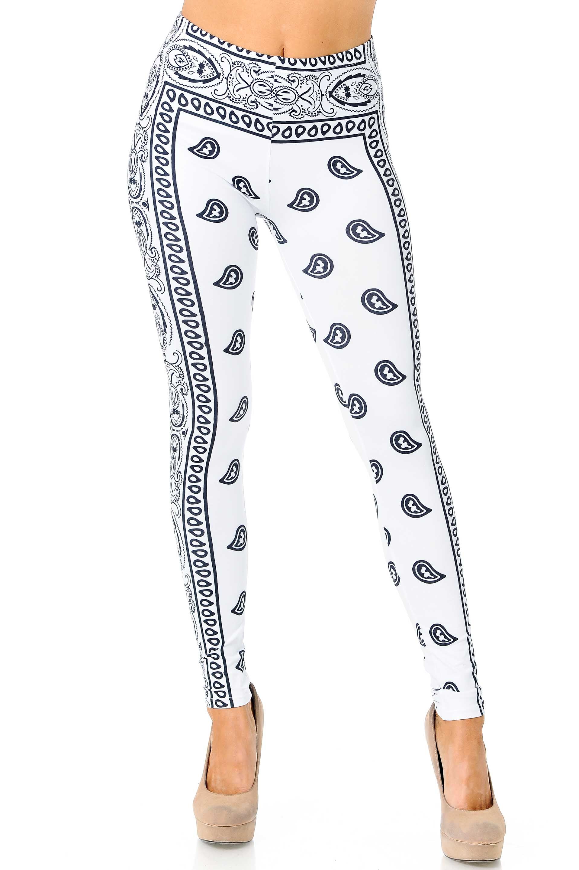 Creamy Soft White Bandana Extra Plus Size Leggings - 3X-5X - USA Fashion (XPlus One Size,White)