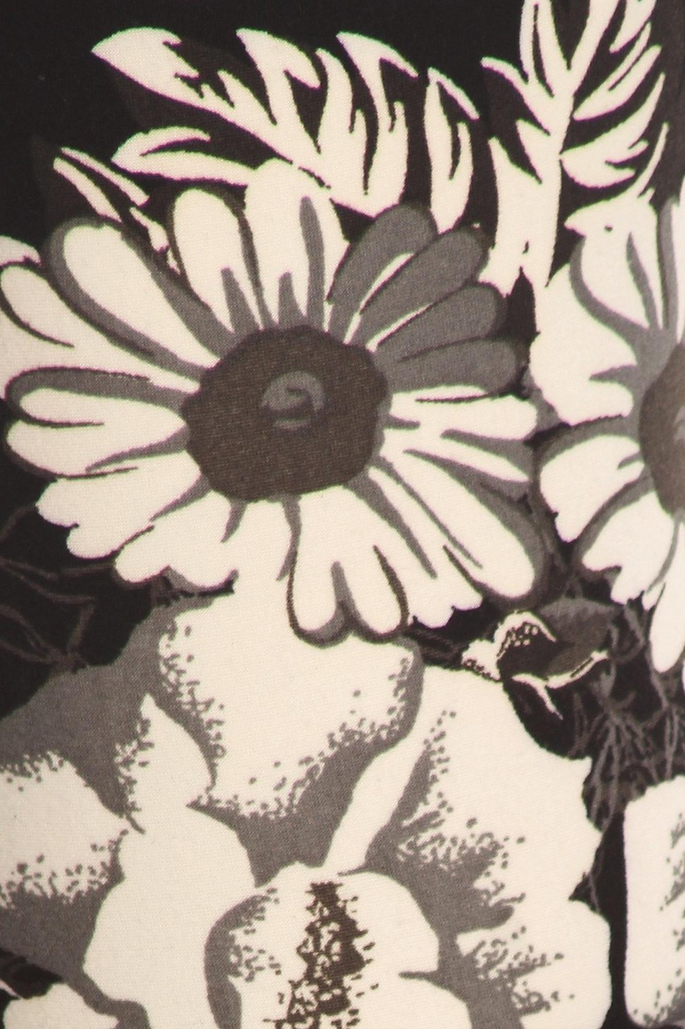 Buttery Monochrome Floral Terrace Leggings (One Size Regular,Black)