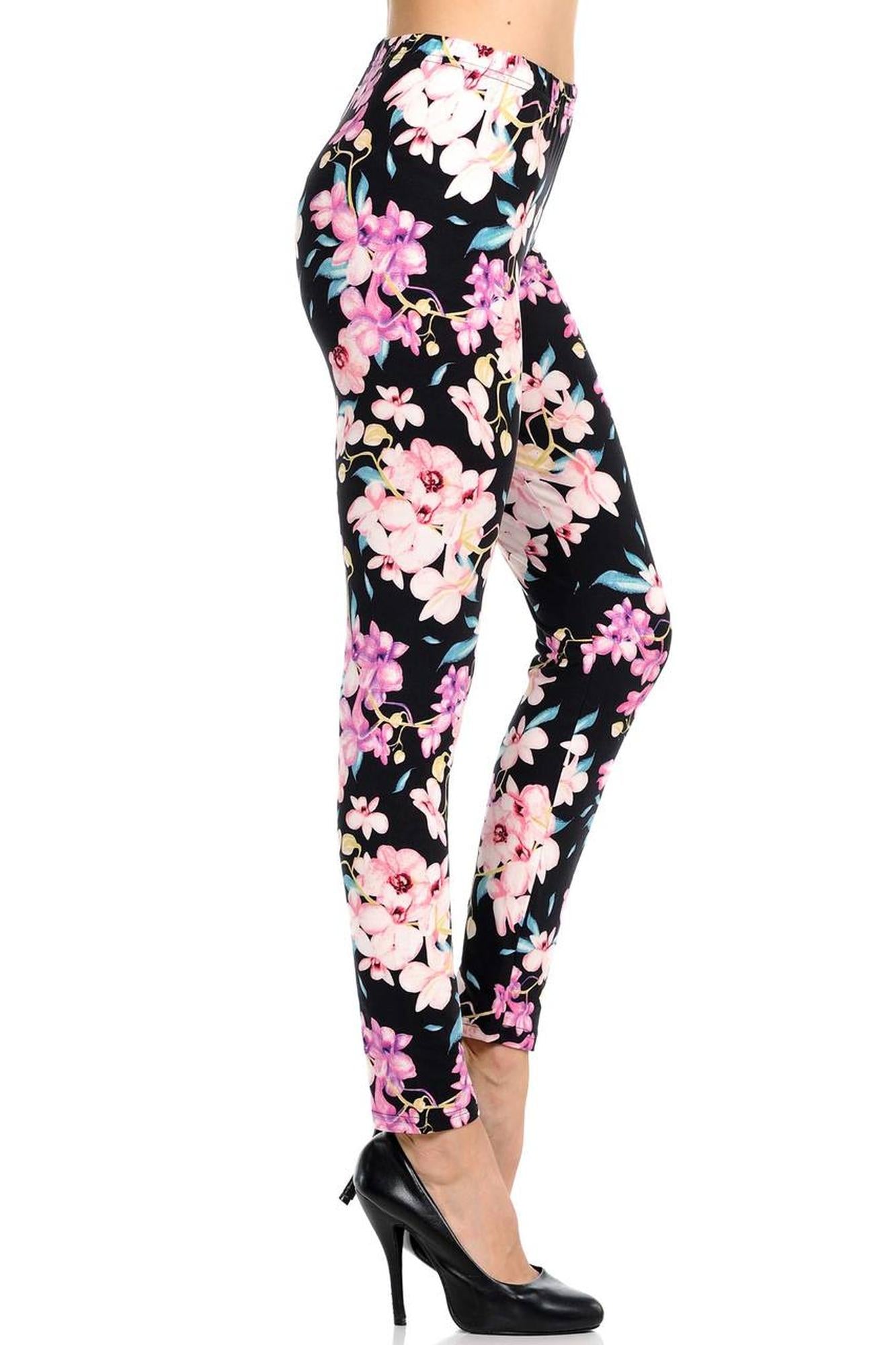 Buttery Smooth Pretty in Pink Floral Leggings (One Size Regular,Pink)