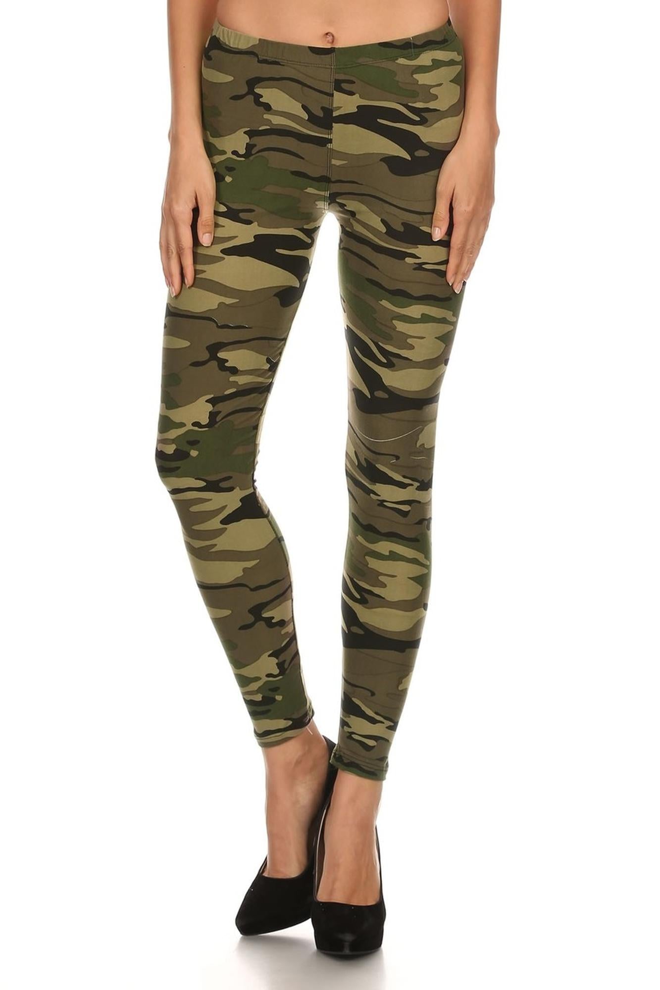 Buttery Soft Green Camouflage Leggings (One Size Regular,Olive)
