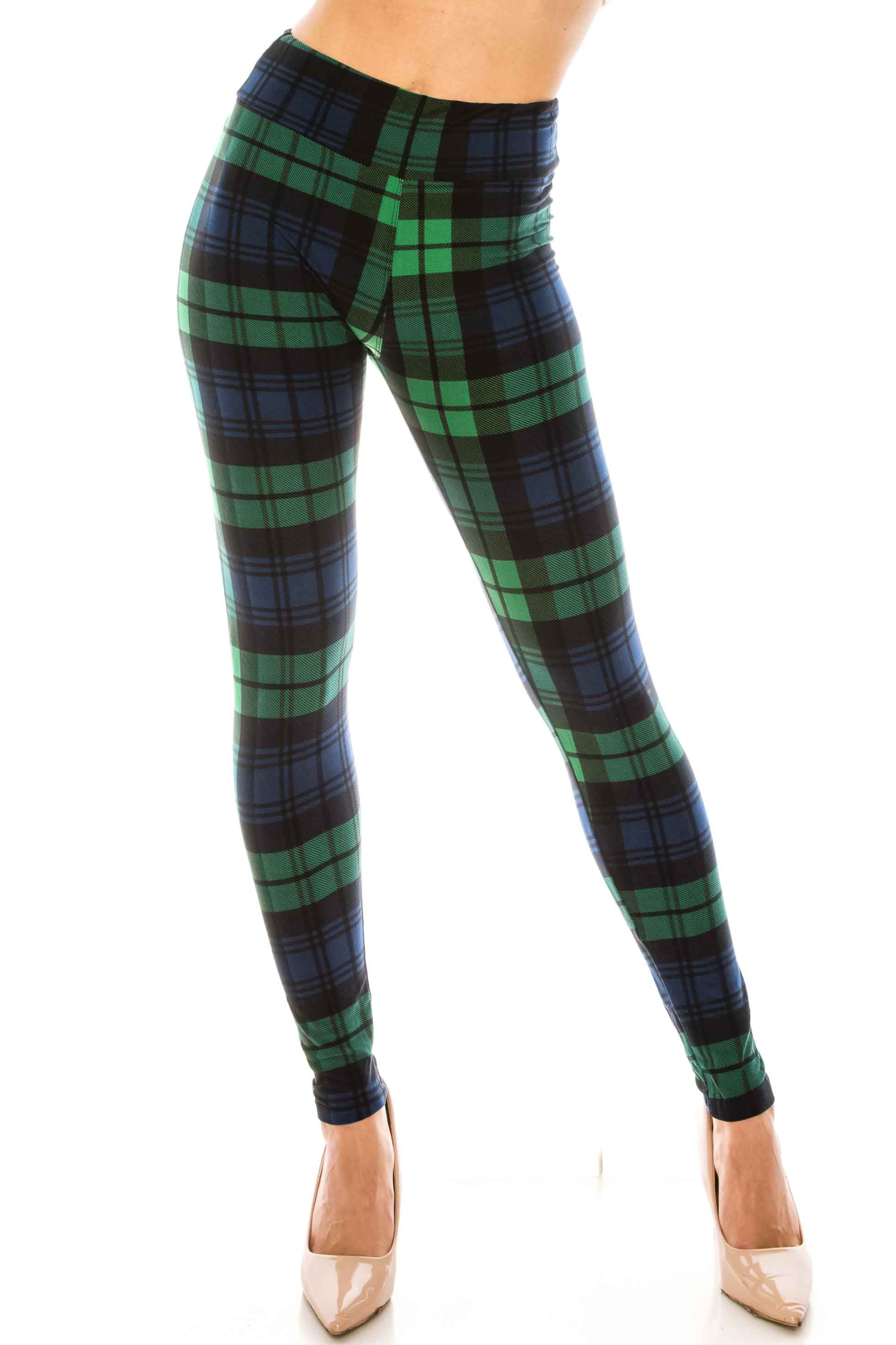 Buttery Soft Green Plaid High Waisted Leggings (One Size Regular,Green)