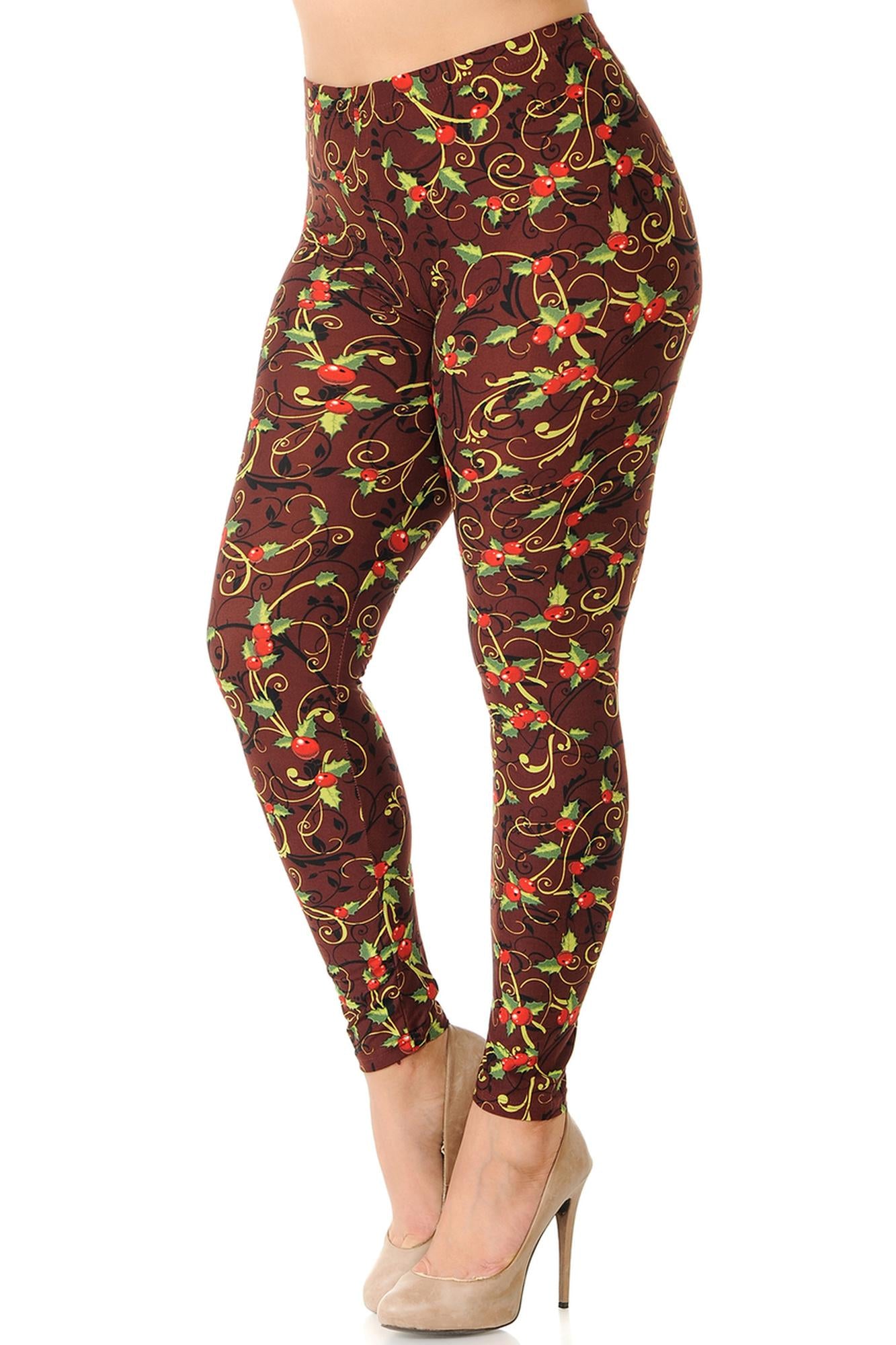 Buttery Soft Christmas Holly Plus Size Leggings (One Size Plus,Brown)