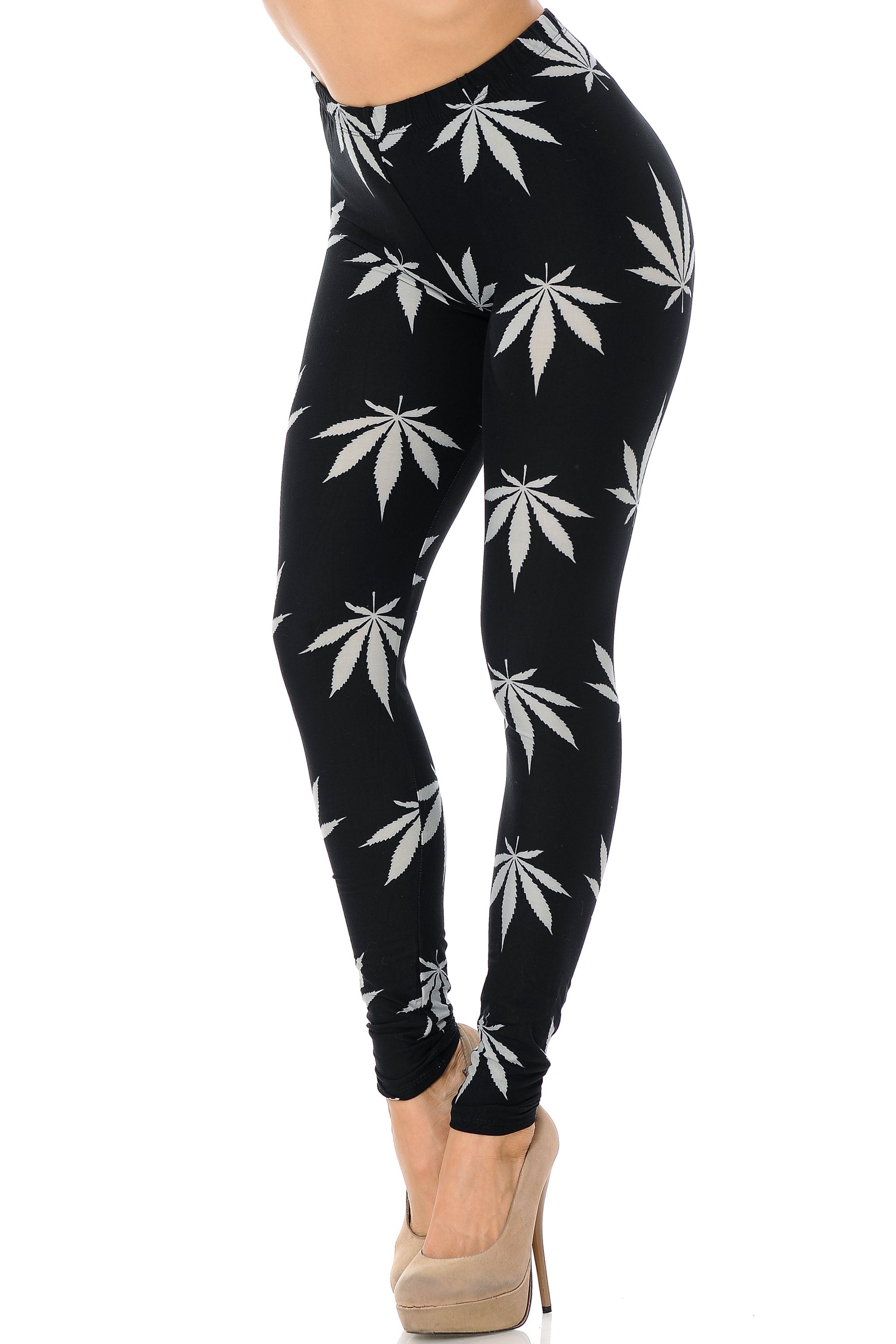 Buttery Soft Black Marijuana Plus Size Leggings (One Size Plus,Black)