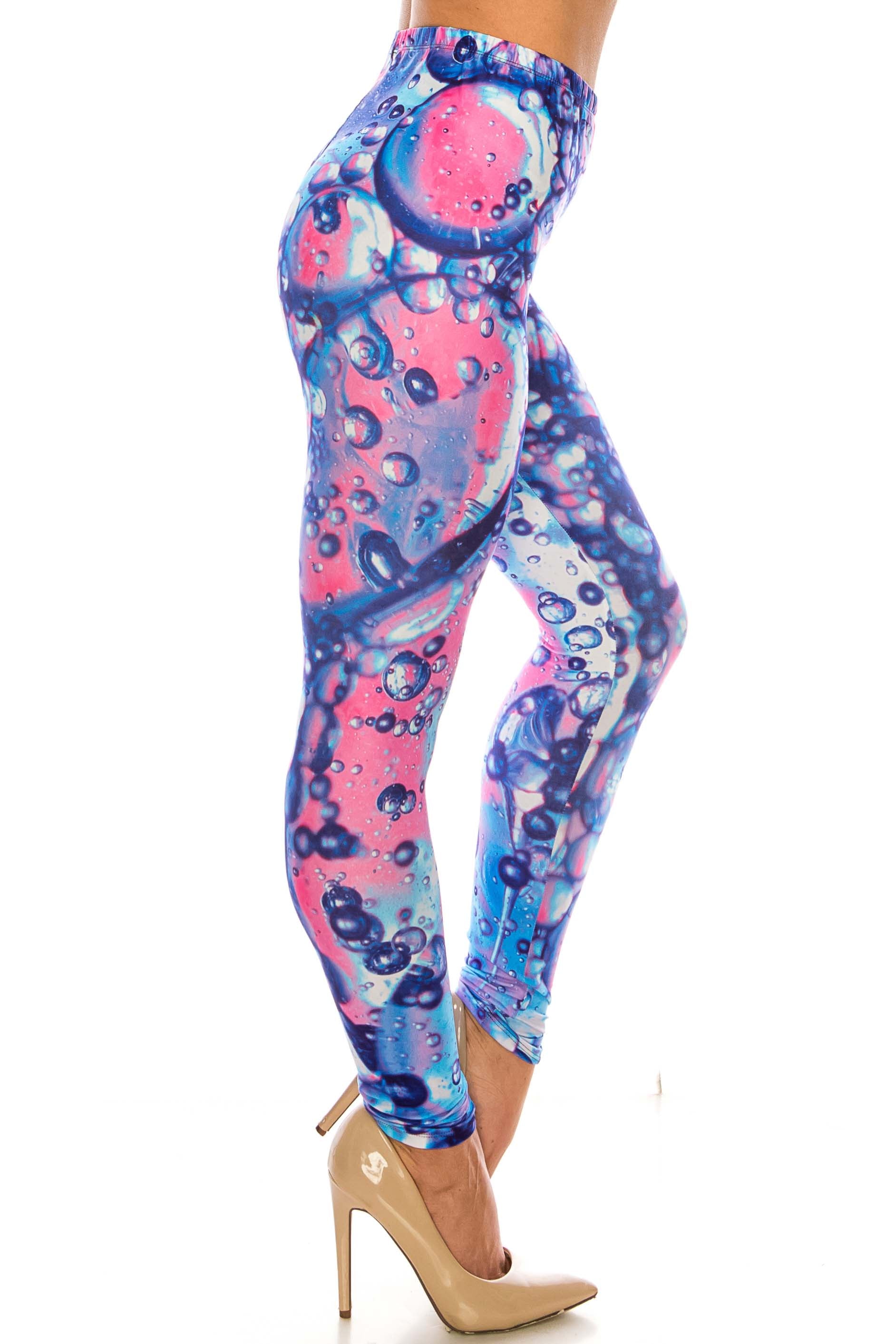 Creamy Soft Brilliant Bubbles Plus Size Leggings - USA Fashion (One Size Plus,Blue)