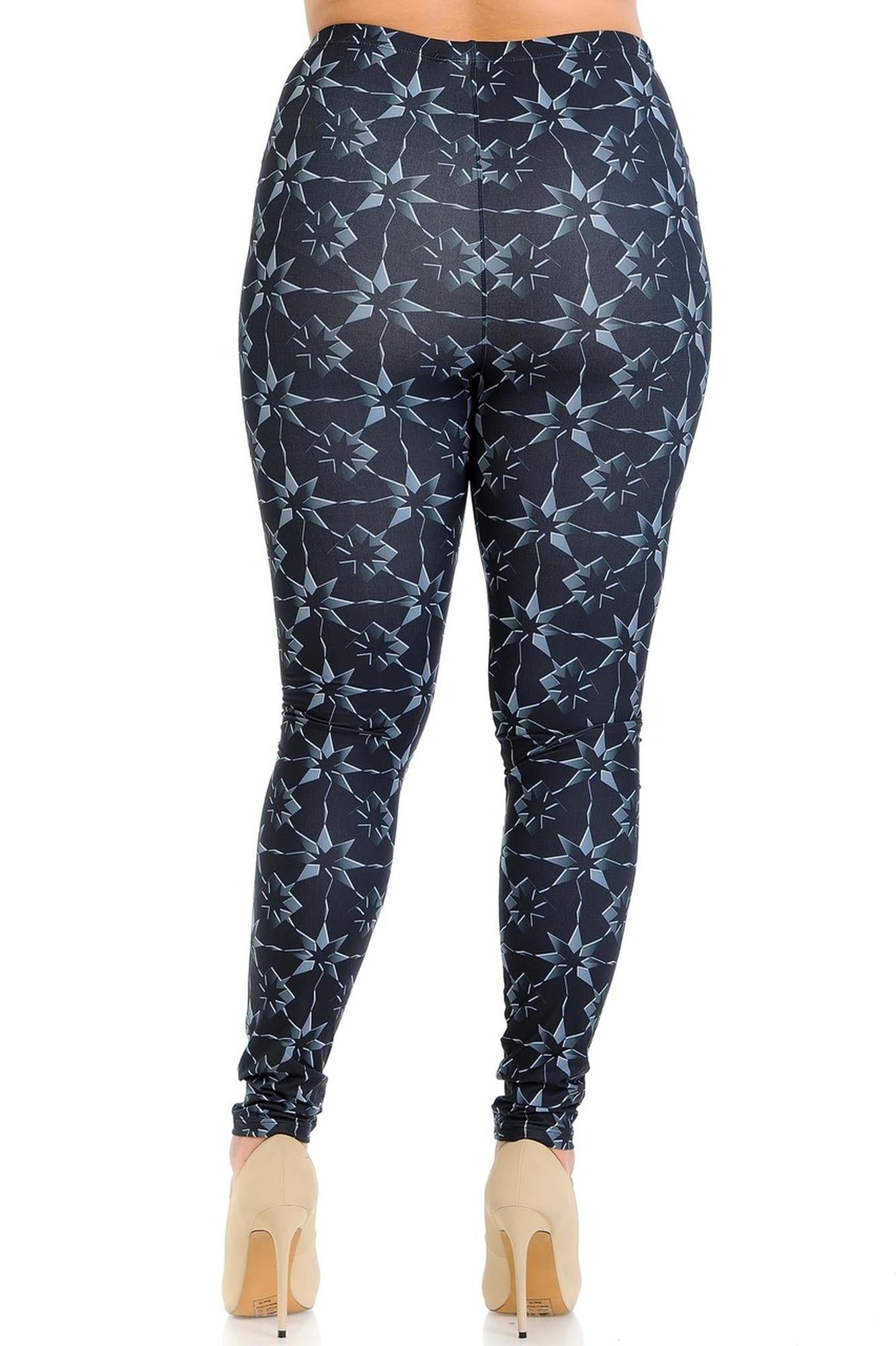 Creamy Soft Metallic Stars Plus Size Leggings - Signature Collection (One Size Plus,Black)