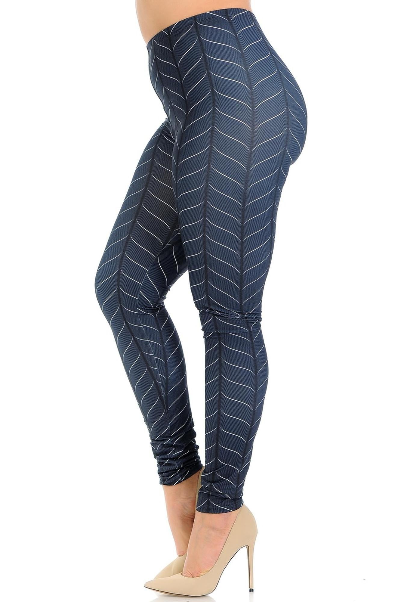 Creamy Soft Vertical Swirl Plus Size Leggings - Signature Collection (One Size Plus,Charcoal)