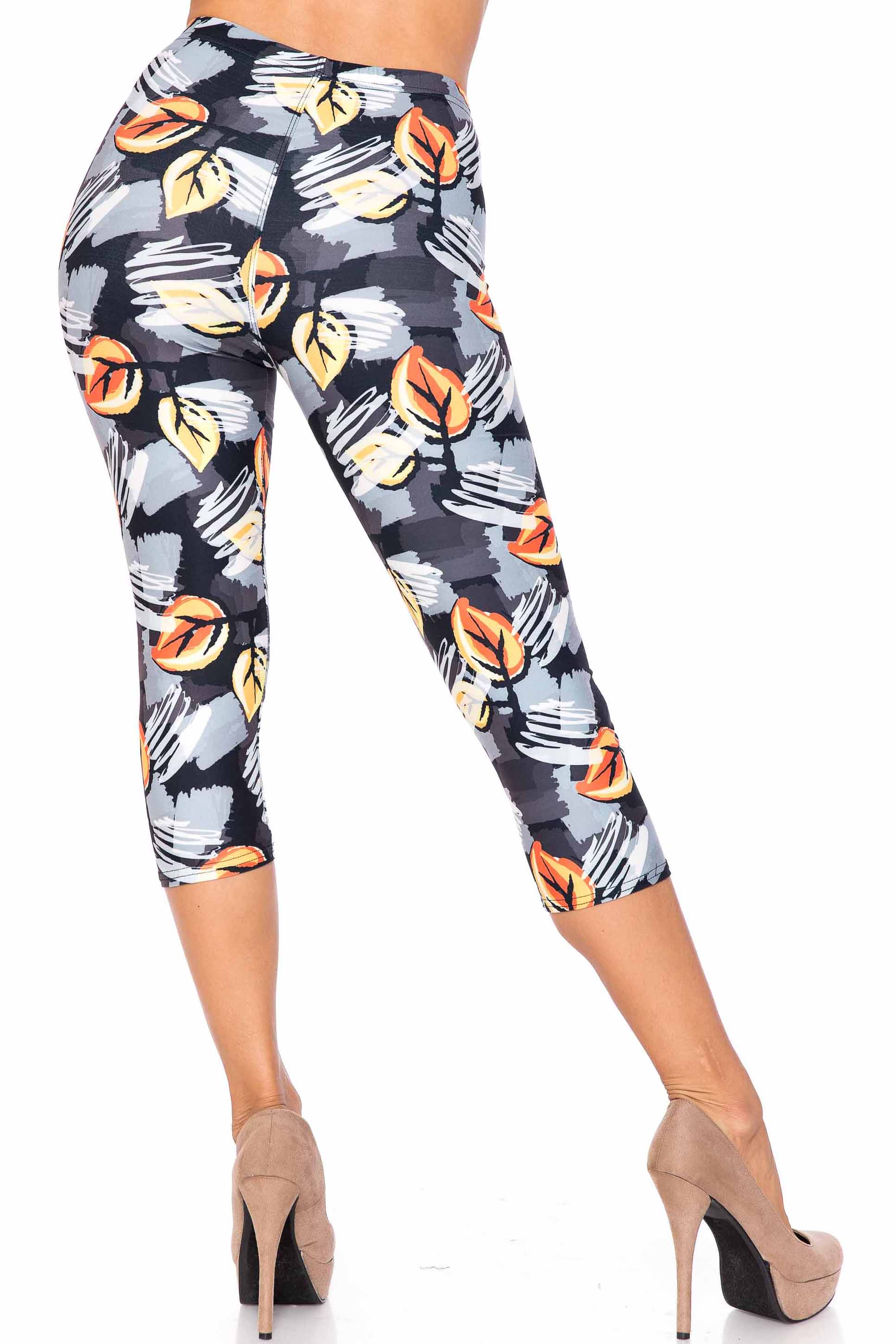 Creamy Soft Orange Leaf Breeze Capris - USA Fashion (One Size Regular,Charcoal)