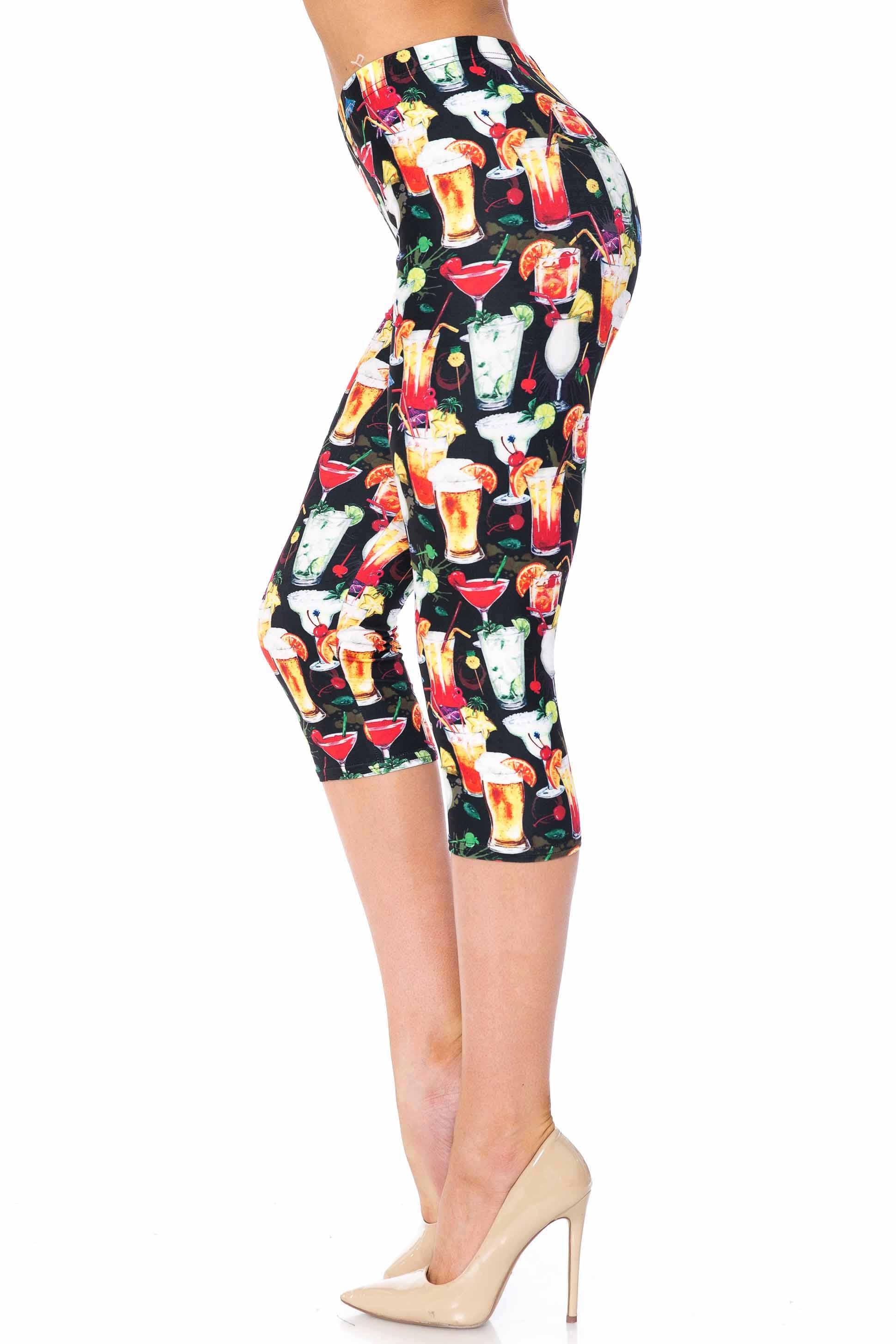Creamy Soft Tropical Cocktails Capris - USA Fashion (One Size Regular,Black)