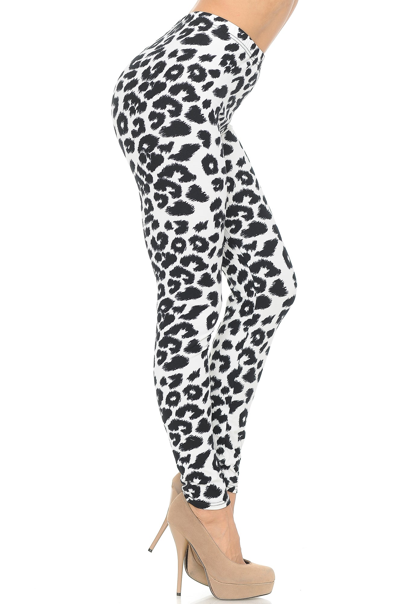 Buttery Soft Ivory Spotted Leopard Leggings (One Size Regular,White)