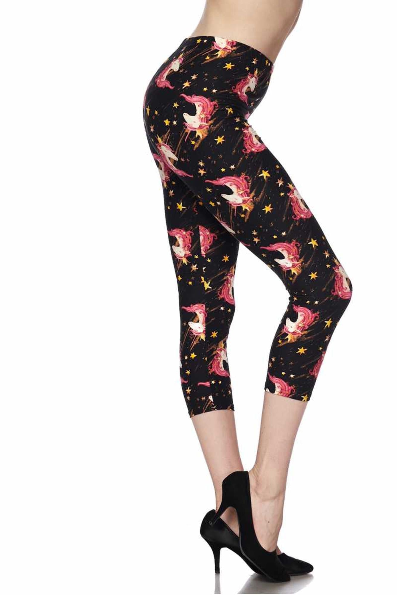 Buttery Soft Twinkle Unicorn Plus Size Capris (One Size Plus,Black)