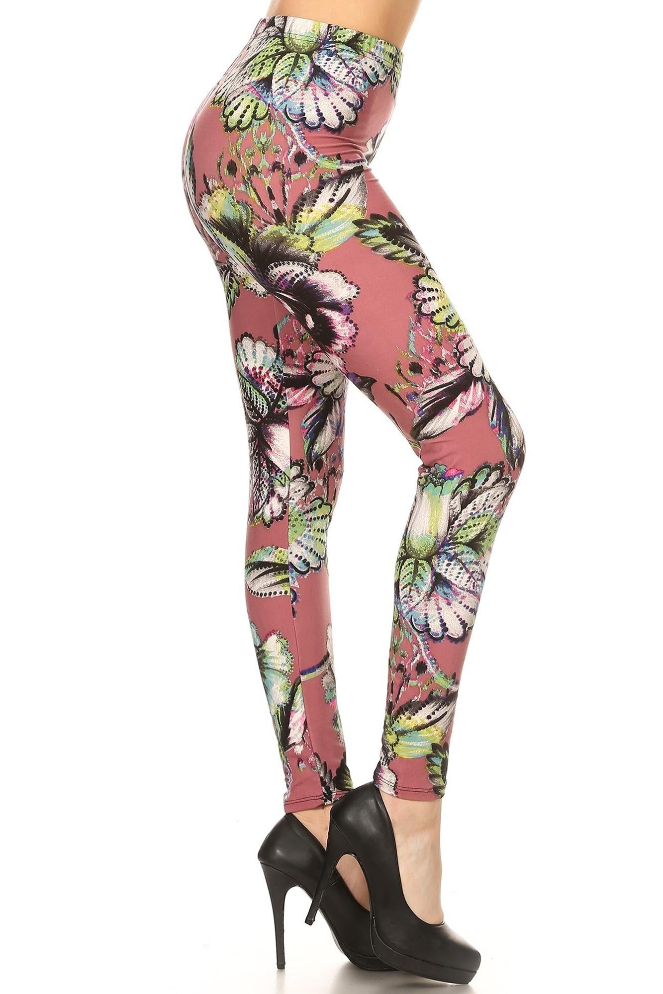 Buttery Soft Mauve Jumbo Floral Leggings (One Size Regular,Pink)