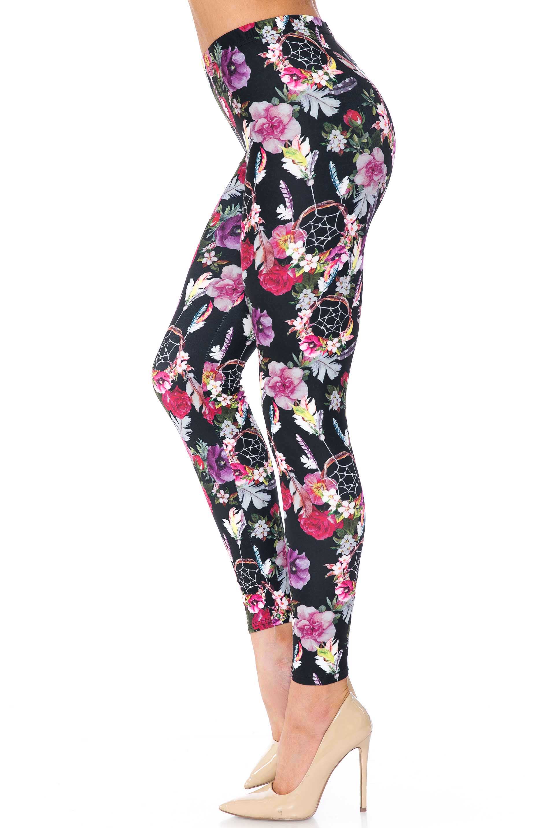 Creamy Soft Floral Dreamcatcher Extra Plus Size Leggings - 3X-5X - USA Fashion (XPlus One Size,Black)