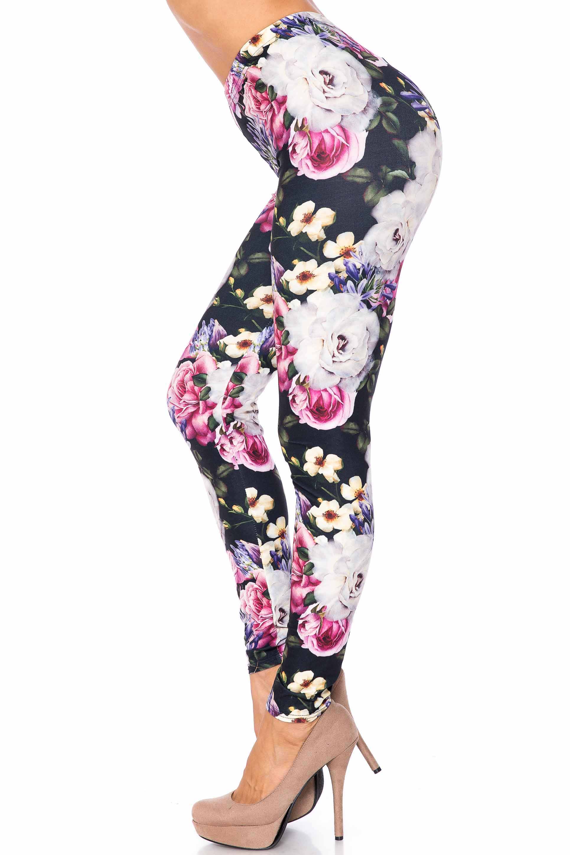 Creamy Soft Floral Garden Bouquet Extra Plus Size Leggings - 3X-5X - USA Fashion (XPlus One Size,White)