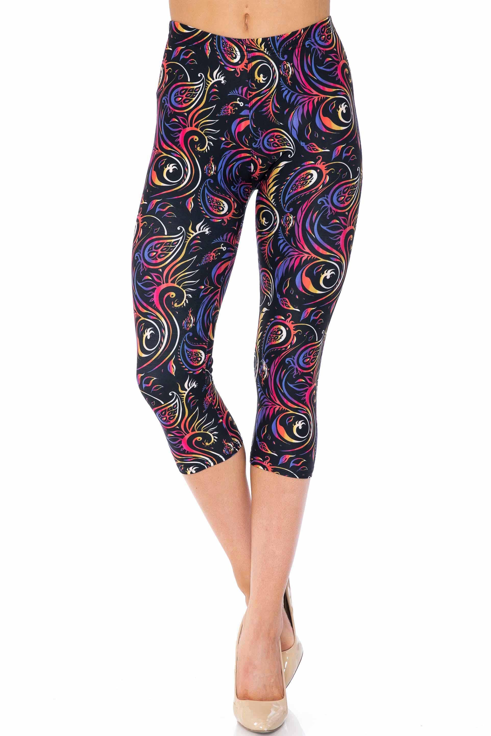 Creamy Soft Ombre Paisley Swirl Extra Plus Size Capris - 3X-5X - USA Fashion (XPlus One Size,Black)