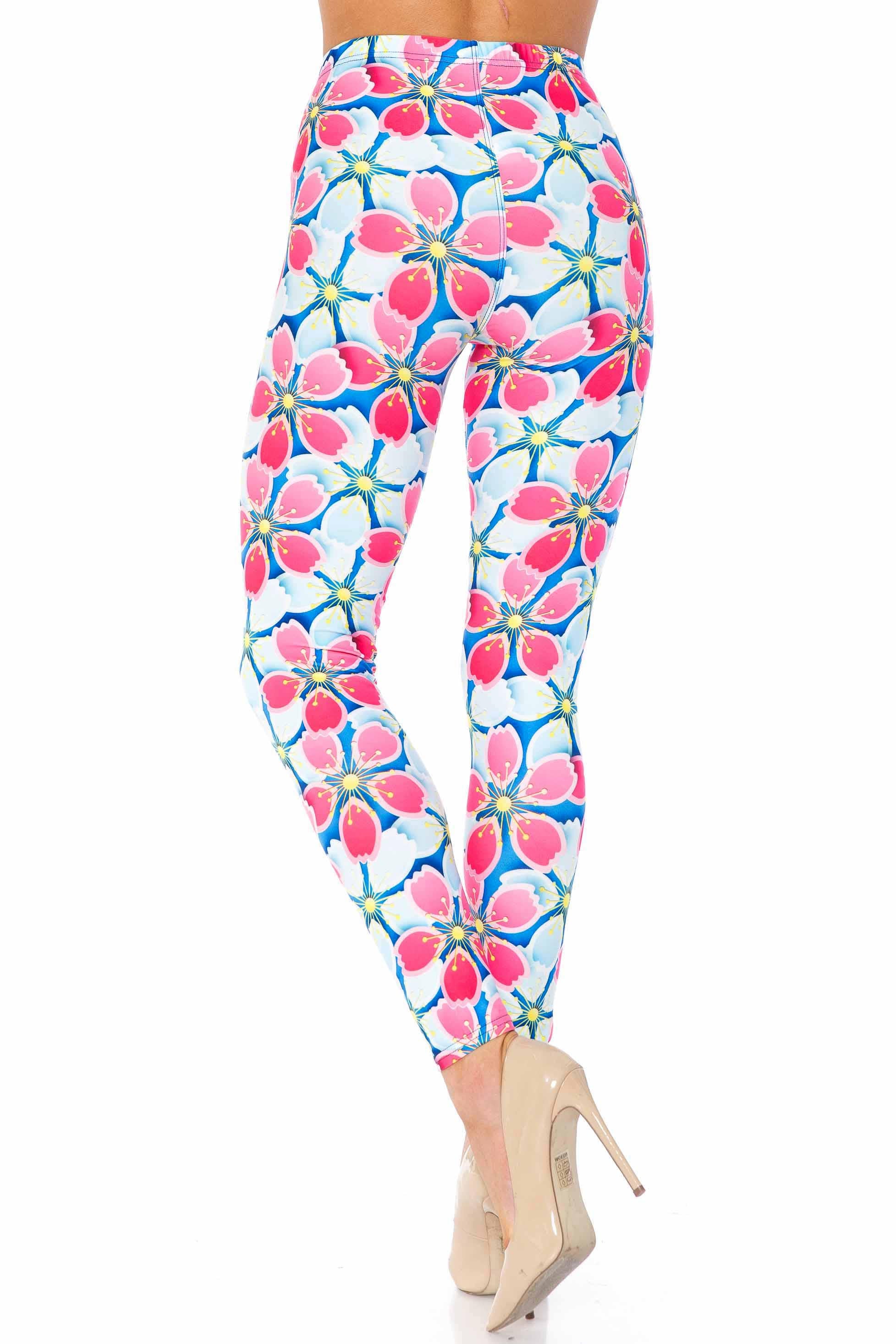 Creamy Soft Pink and Blue Sunshine Floral Extra Plus Size Leggings - 3X-5X - USA Fashion (Pink,XPlus One Size)