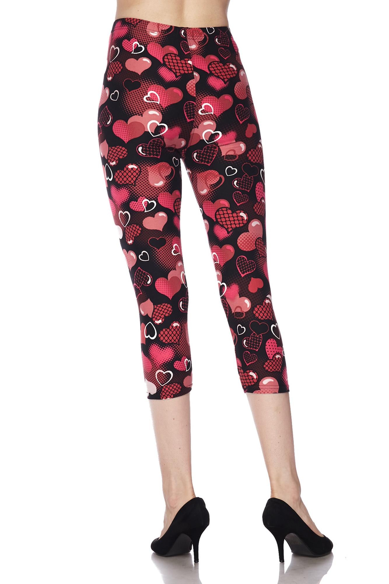 Buttery Soft Cute Cartoon Hearts Capris (One Size Regular,Red)