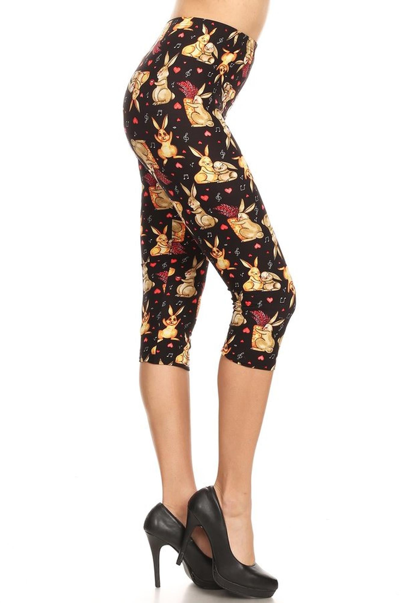 Buttery Soft Bunny Rabbit Plus Size Capris (One Size Plus,Black)