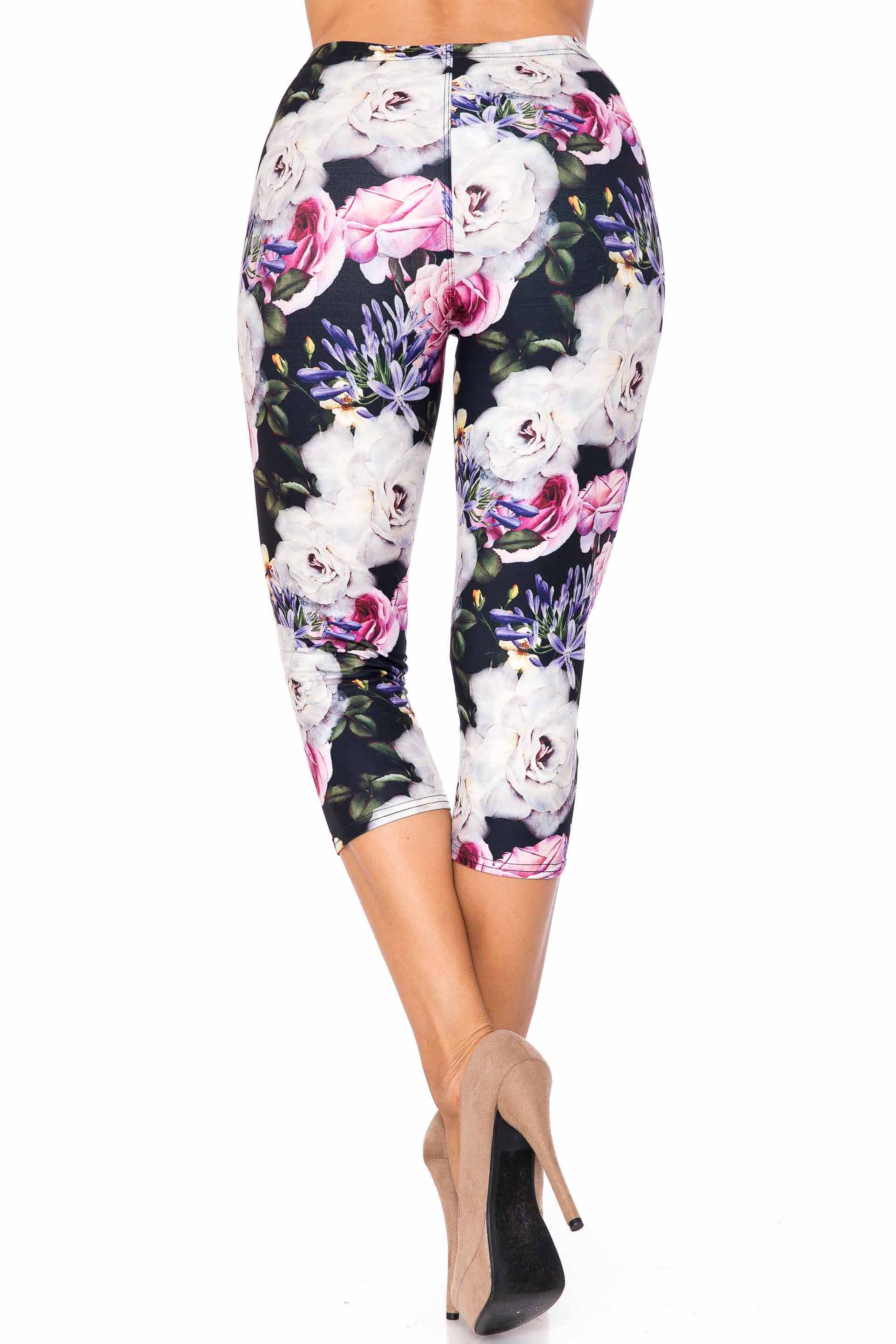 Creamy Soft Floral Garden Bouquet Extra Plus Size Capris - 3X-5X - USA Fashion (XPlus One Size,White)