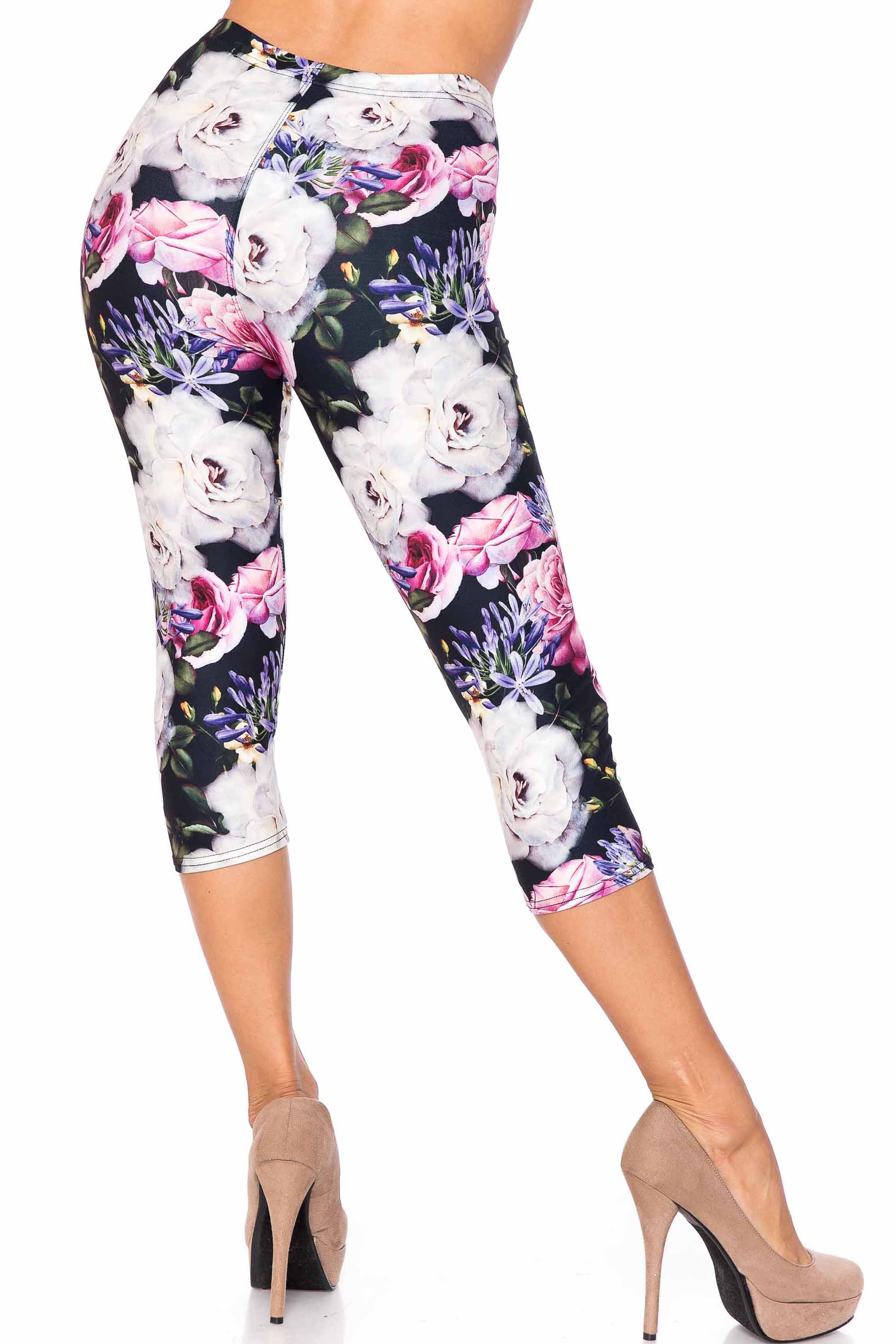 Creamy Soft Floral Garden Bouquet Extra Plus Size Capris - 3X-5X - USA Fashion (XPlus One Size,White)
