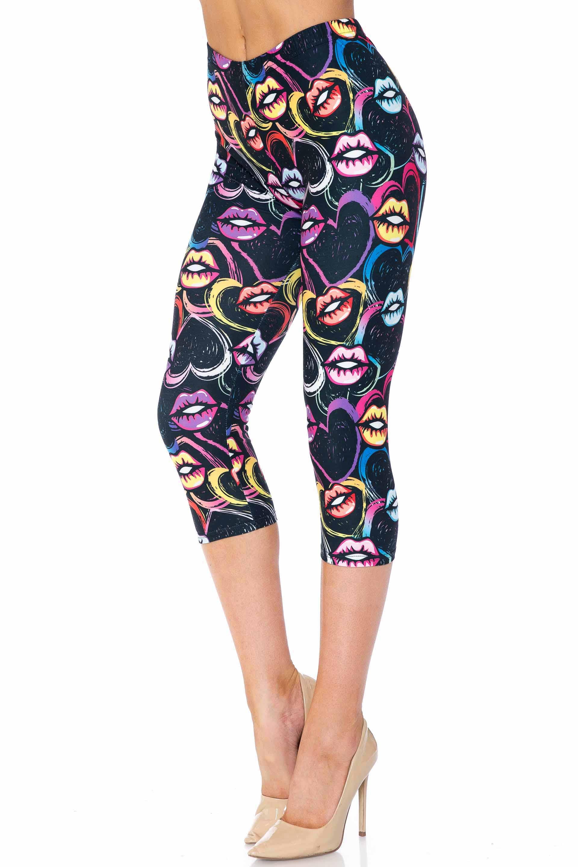Creamy Soft Colorful Lips and Hearts Extra Plus Size Capris - USA Fashion (XPlus One Size,Black)