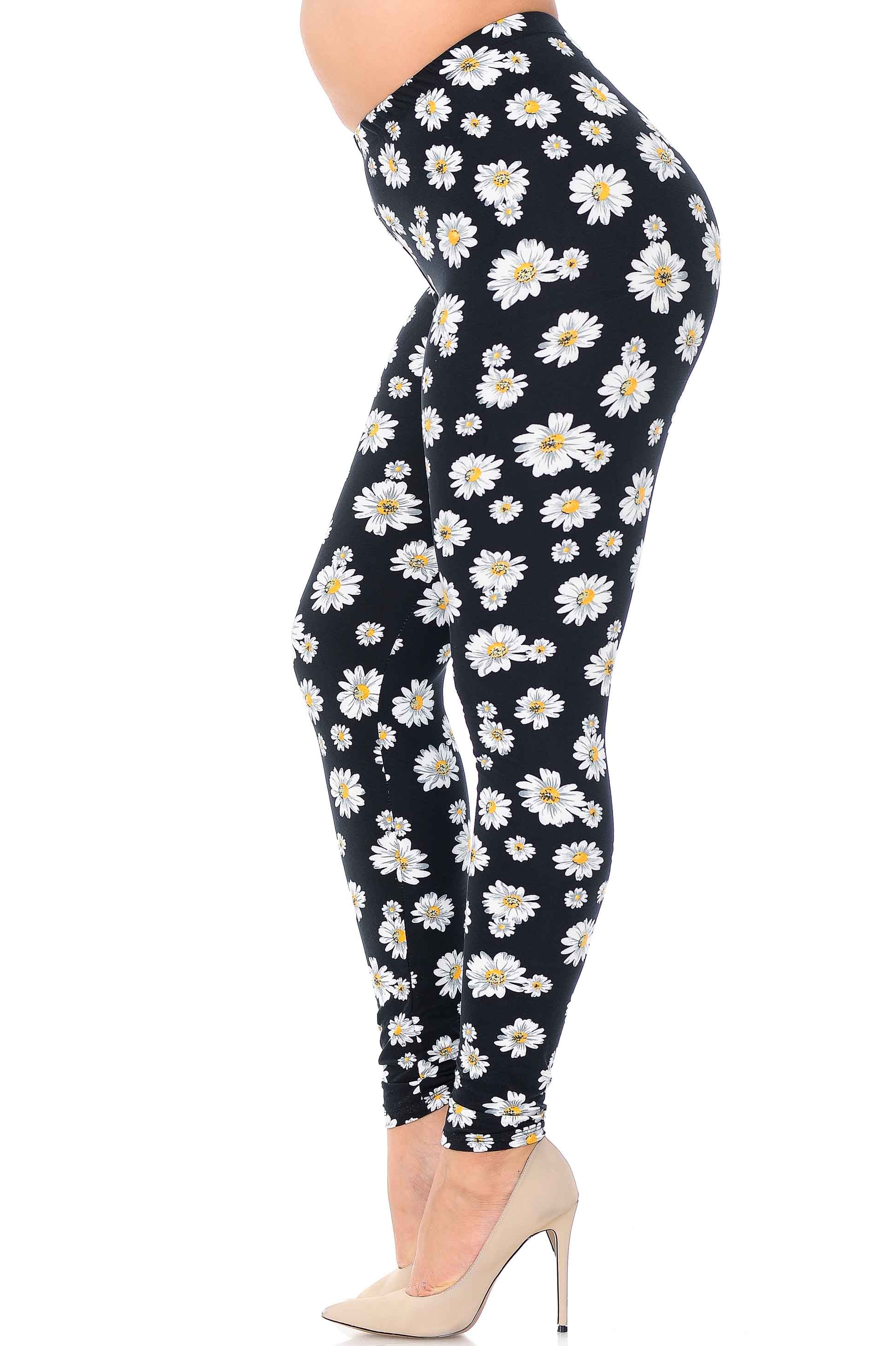 Buttery Soft Daisy Extra Plus Size Leggings - 3X-5X (XPlus One Size,Black)