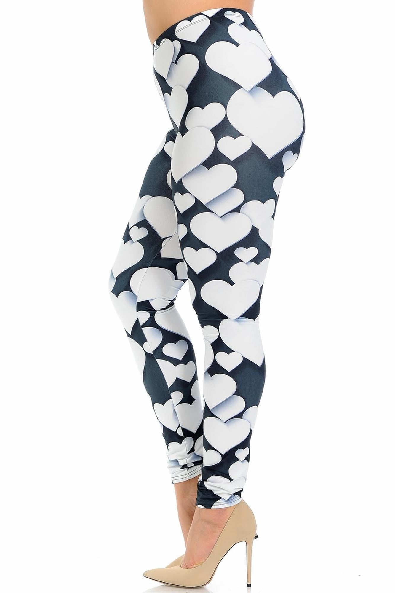 Creamy Soft 3D Hearts Extra Plus Size Leggings - 3X-5X (XPlus One Size,White)