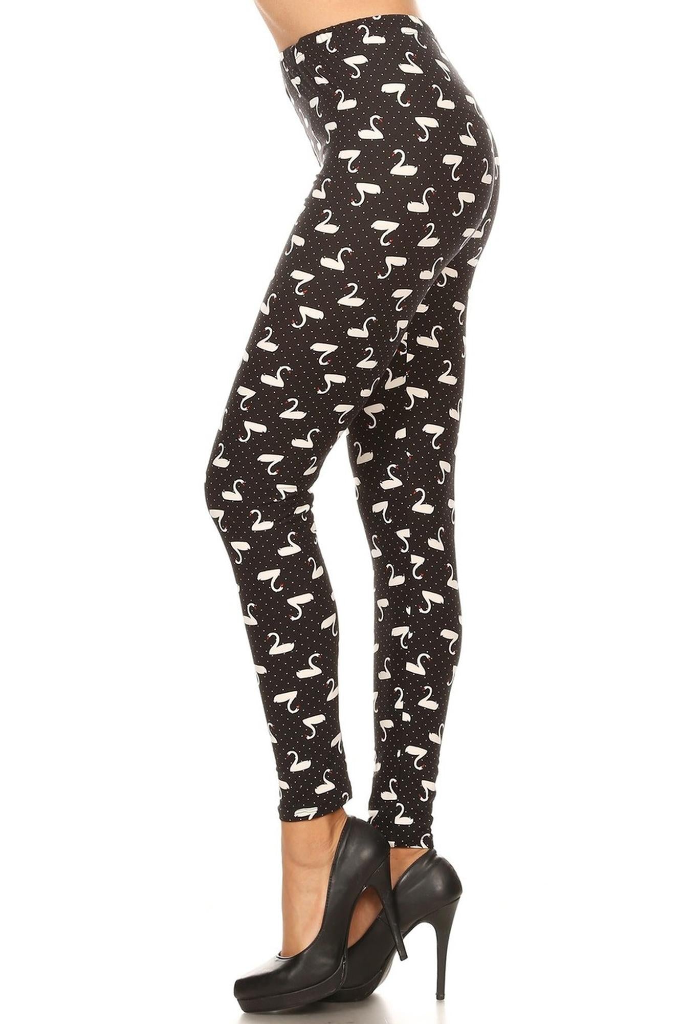 Buttery Soft Polka Dot Swan Plus Size Leggings - 3X-5X (One Size Plus,Black)