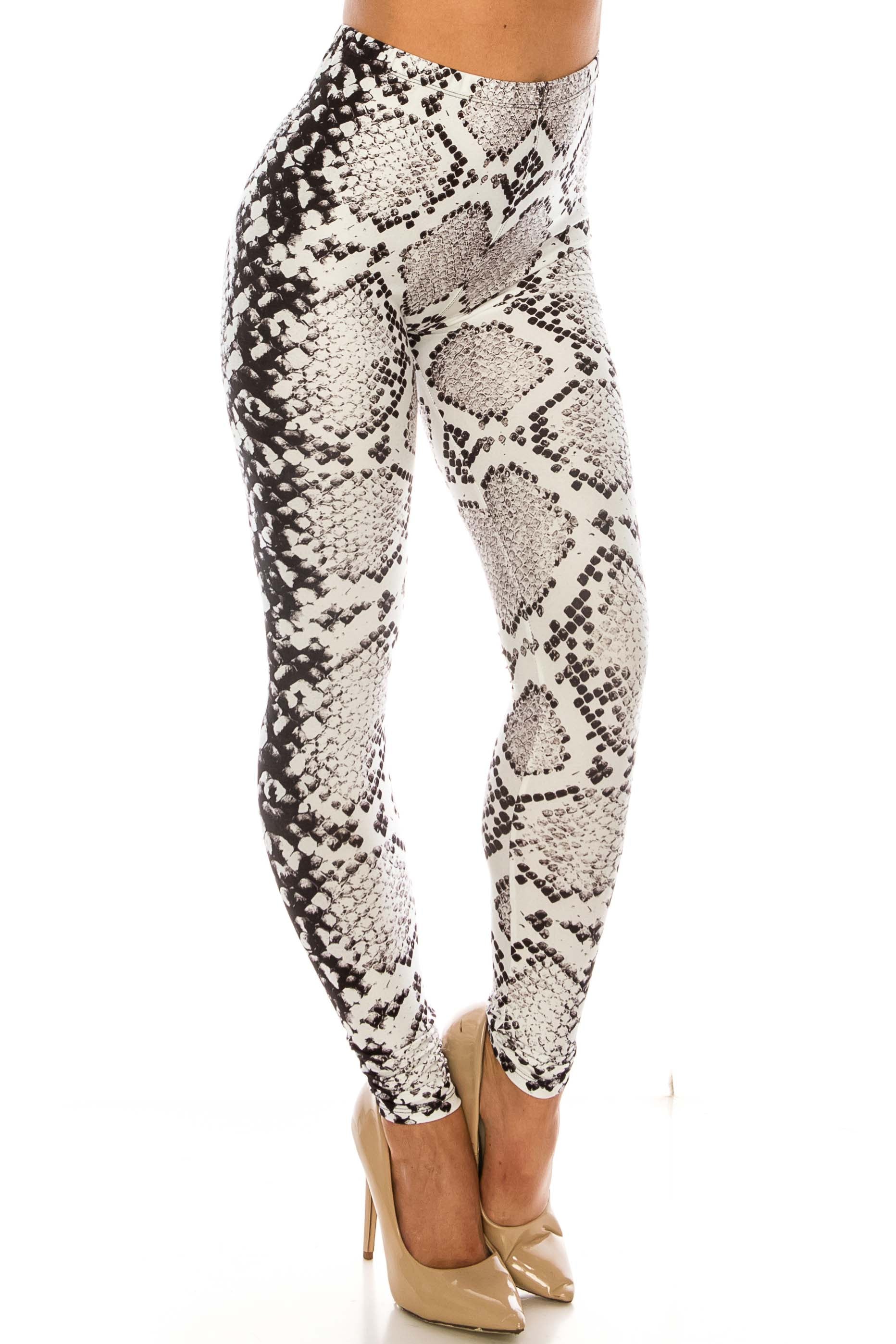 Creamy Soft Ivory Python Extra Plus Size Leggings - 3X-5X - USA Fashion (XPlus One Size,Ivory)