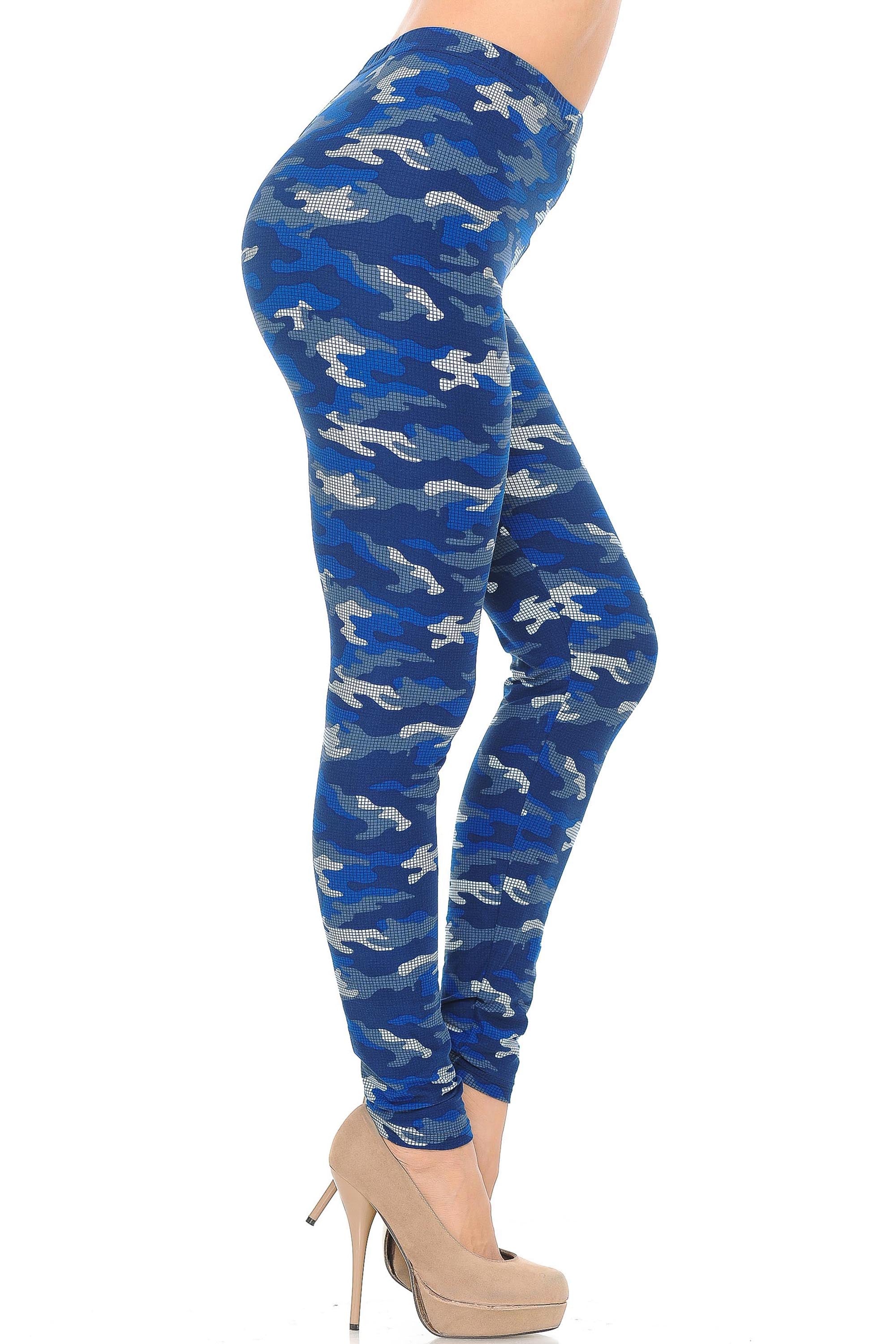 Buttery Soft Blue Grid Camouflage Leggings (One Size Regular,Blue)