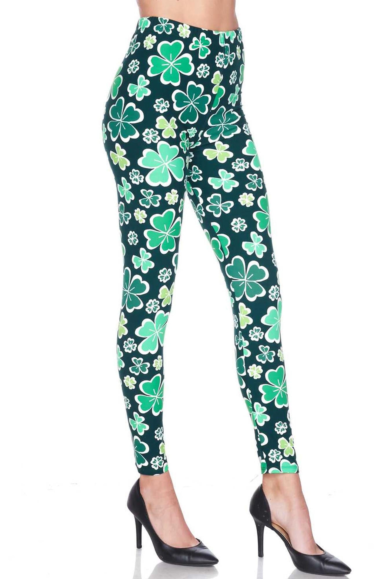 Buttery Smooth Green Irish Clover Leggings (One Size Regular,Green)