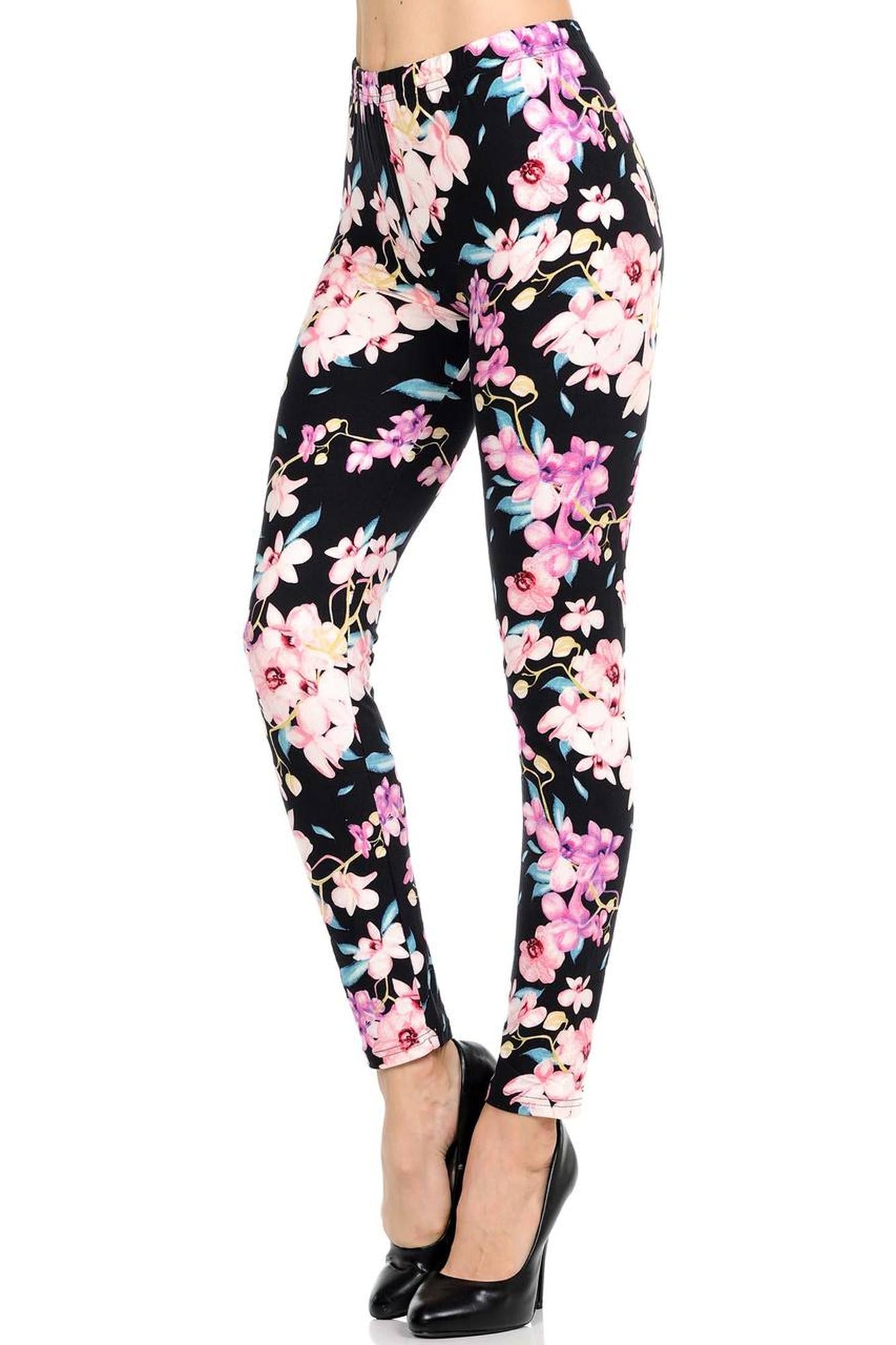 Buttery Smooth Pretty in Pink Floral Leggings (One Size Regular,Pink)