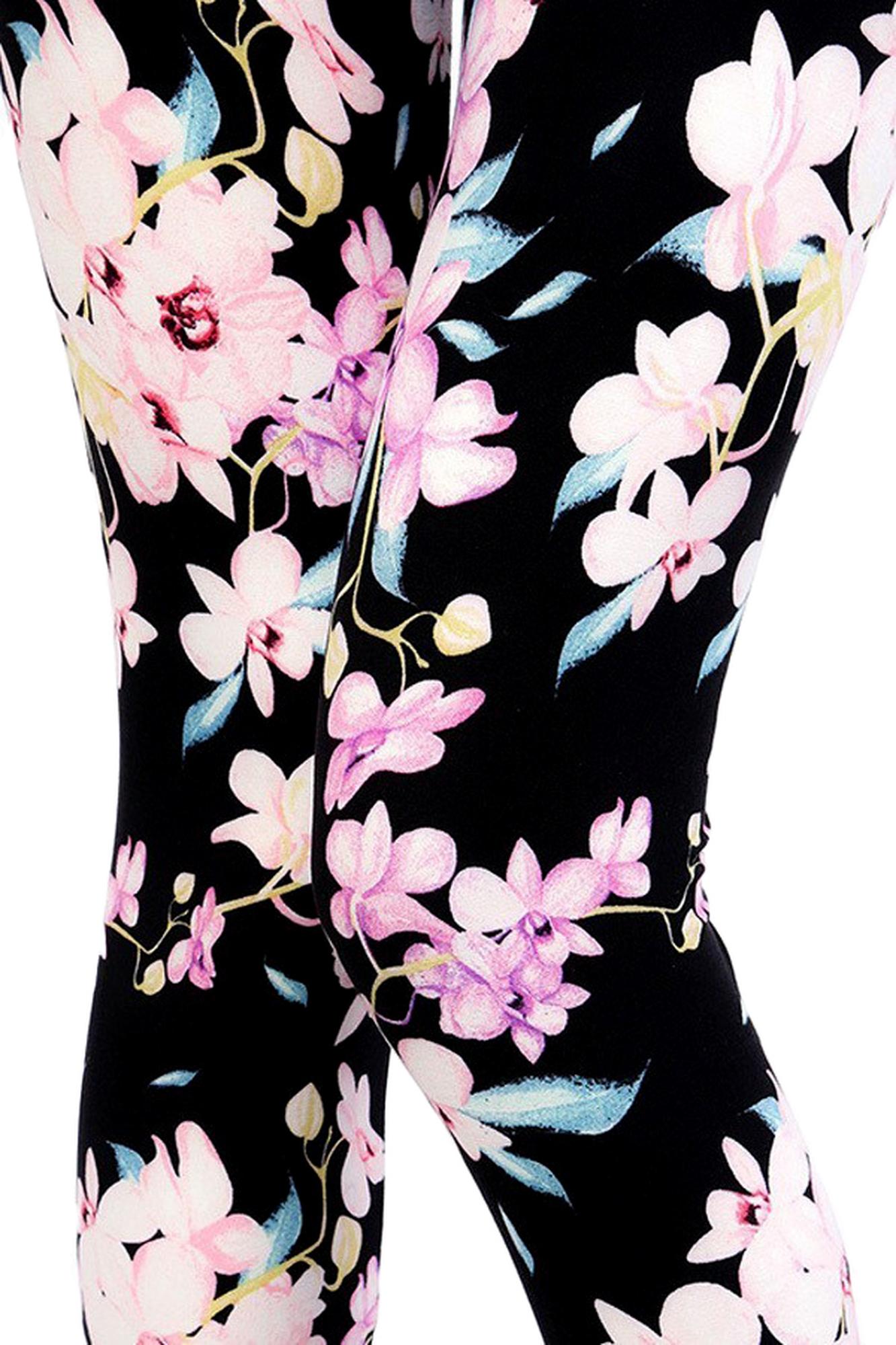 Buttery Smooth Pretty in Pink Floral Leggings (One Size Regular,Pink)