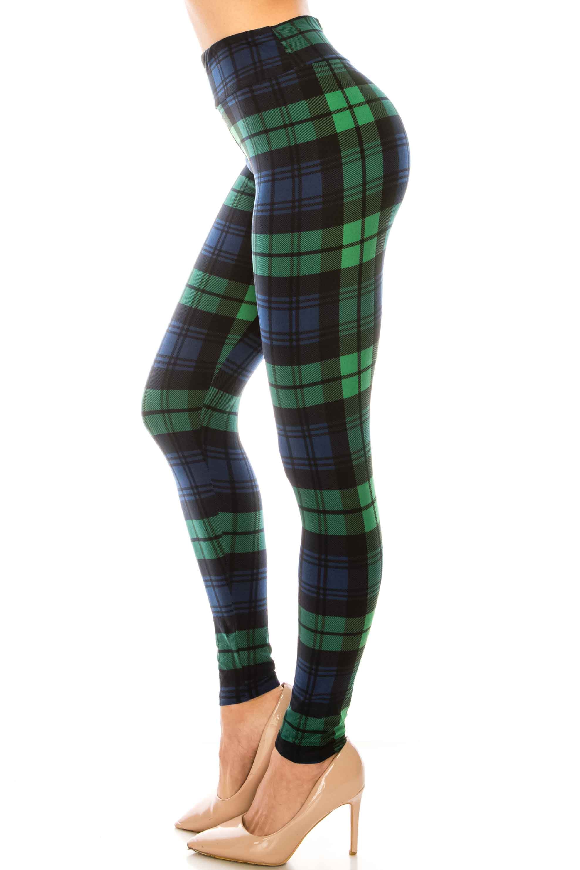 Buttery Soft Green Plaid High Waisted Leggings (One Size Regular,Green)