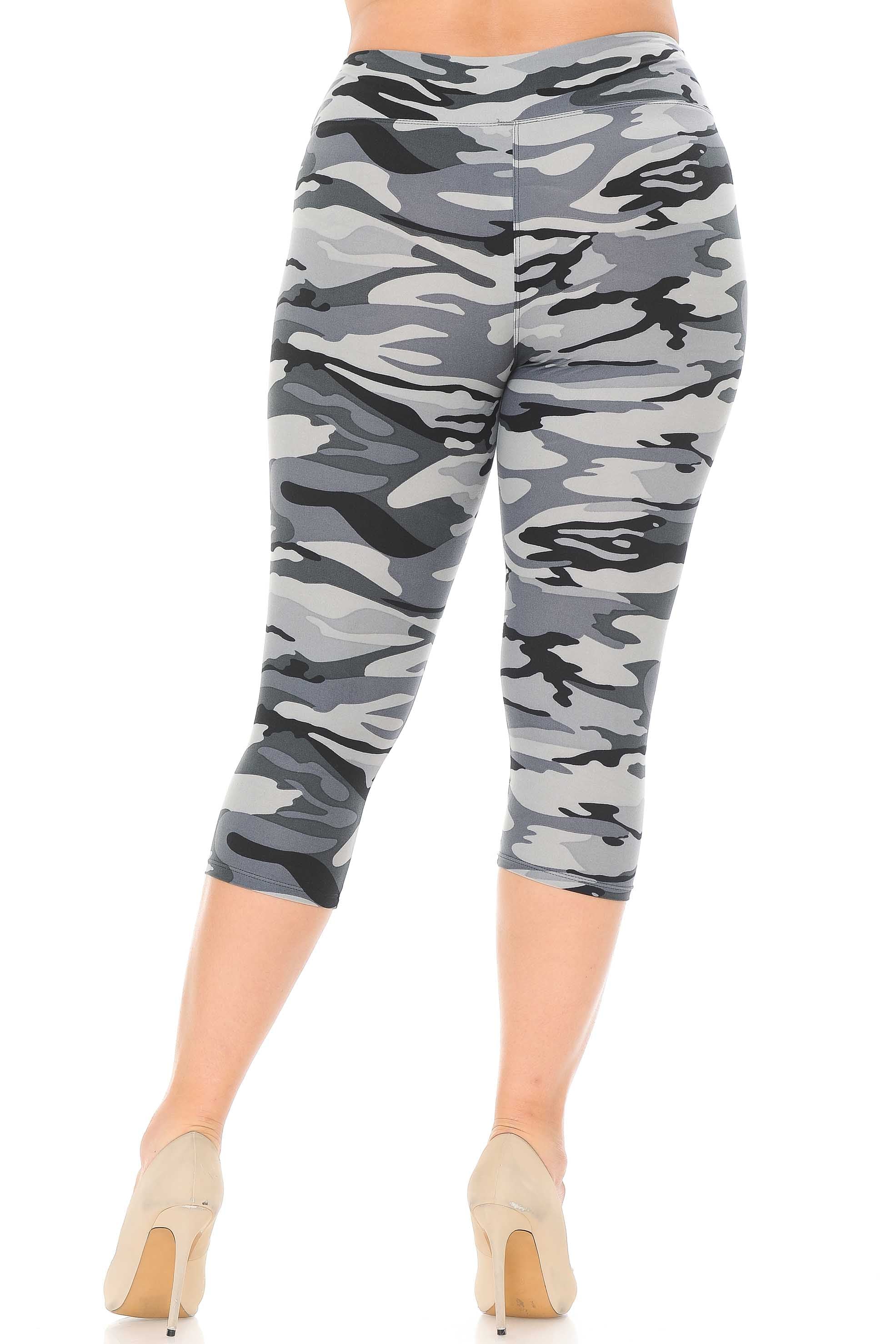 Buttery Soft Charcoal Camouflage High Waist Plus Size Capris - 3 Inch (One Size Plus,Charcoal)