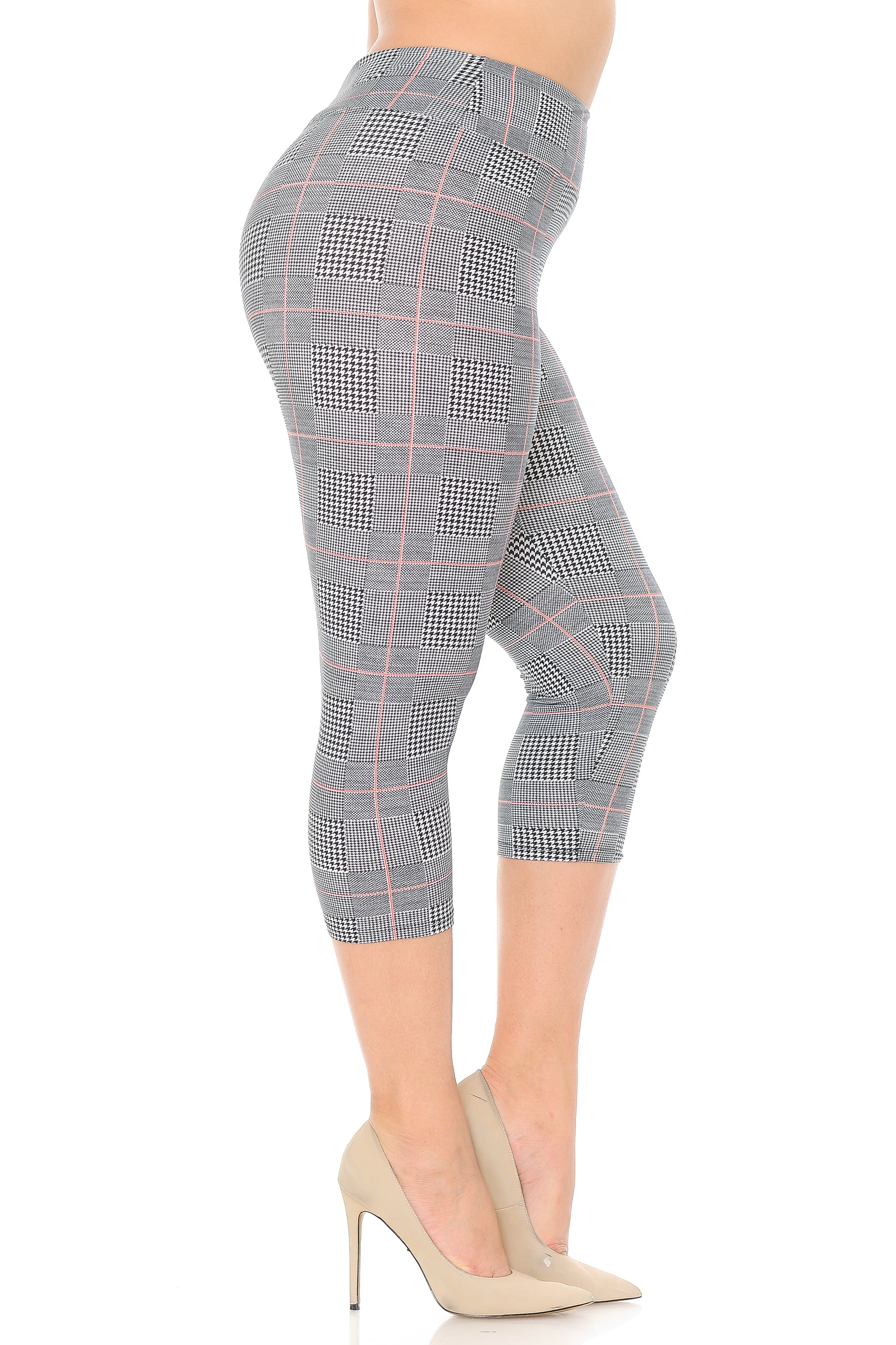 Buttery Soft Coral Accent Textured Houndstooth High Waist Plus Size Capris - 3 Inch (One Size Plus,Charcoal)
