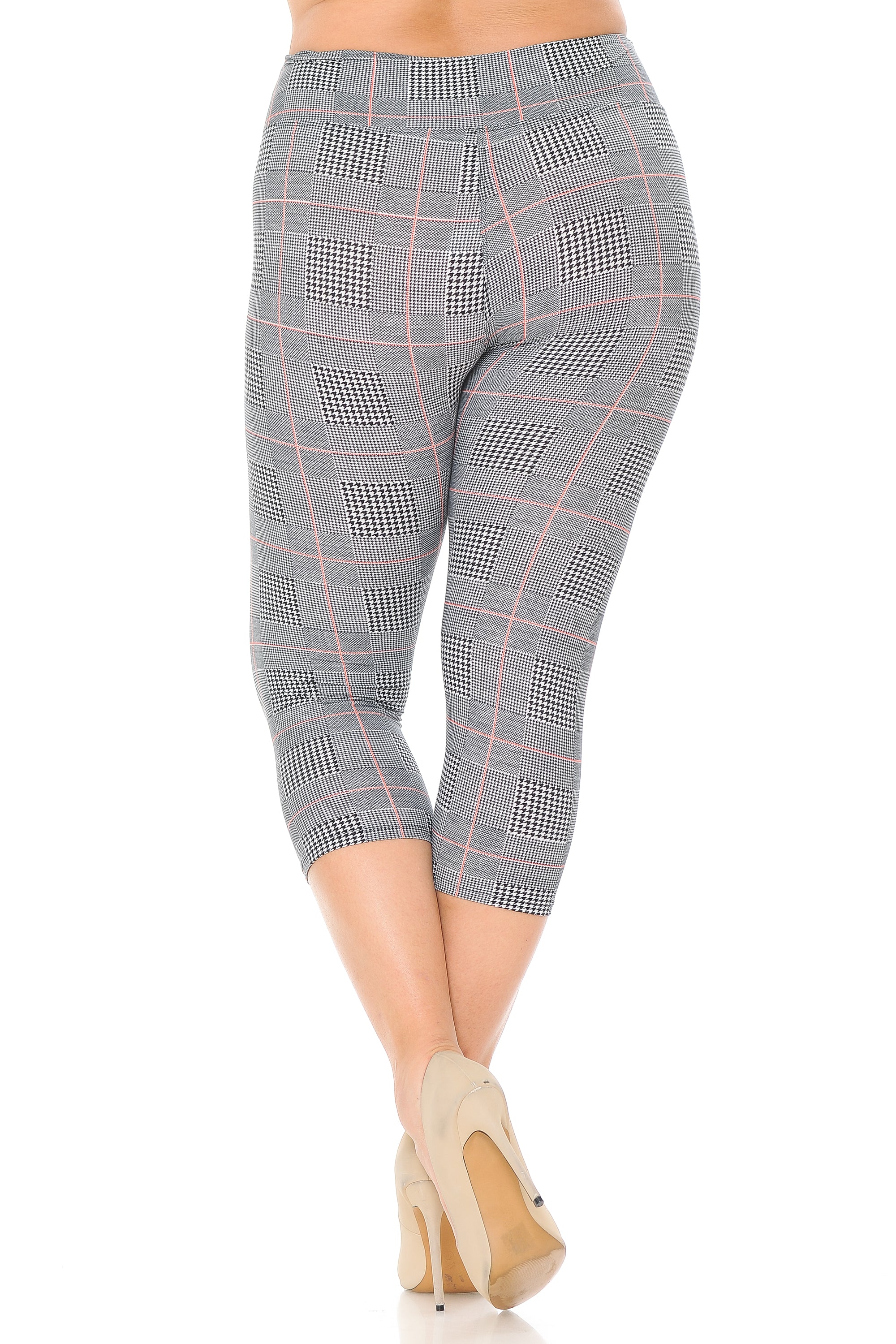 Buttery Soft Coral Accent Textured Houndstooth High Waist Plus Size Capris - 3 Inch (One Size Plus,Charcoal)