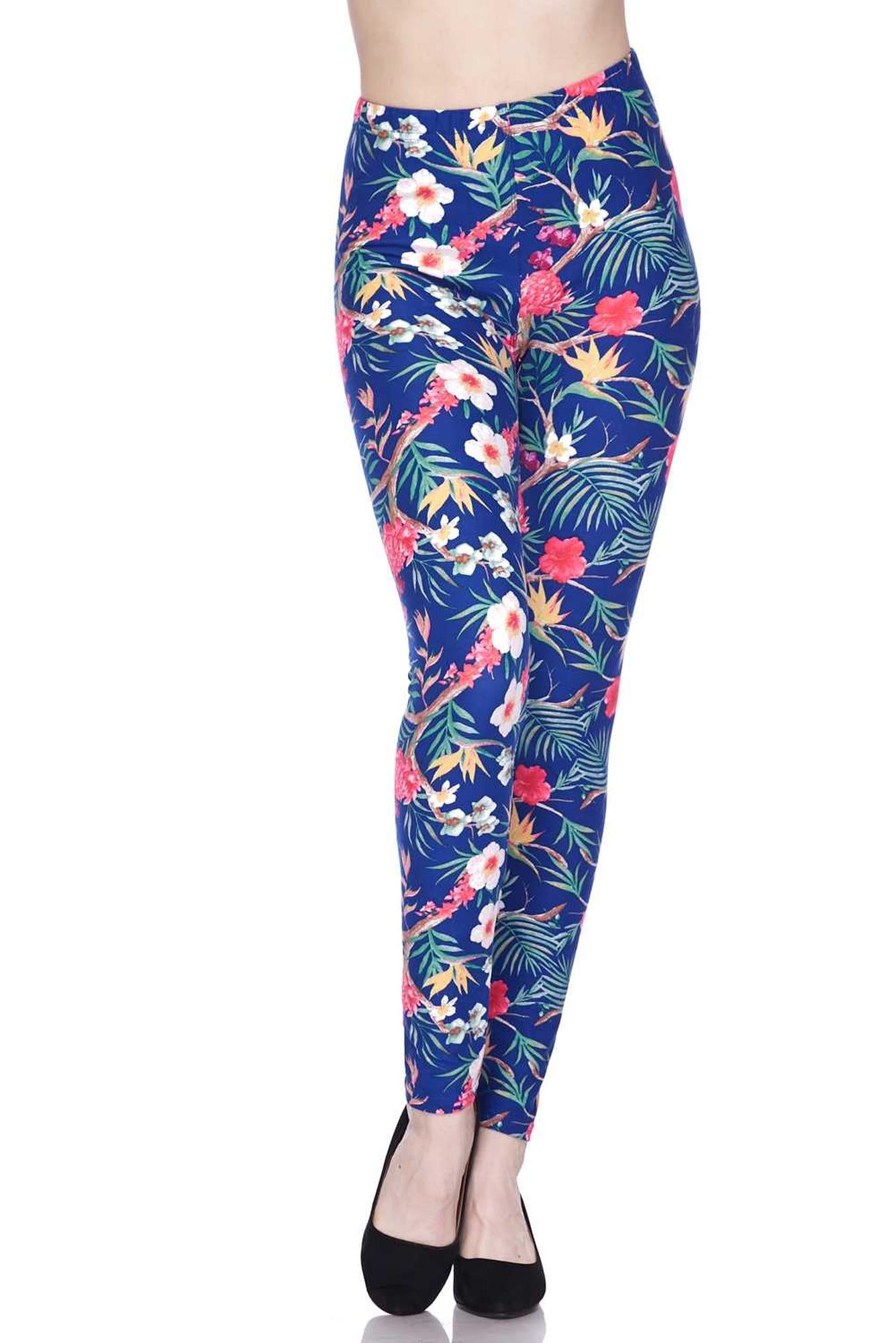 Buttery Soft Elegant Flowing Floral Plus Size Leggings (One Size Plus,Blue)