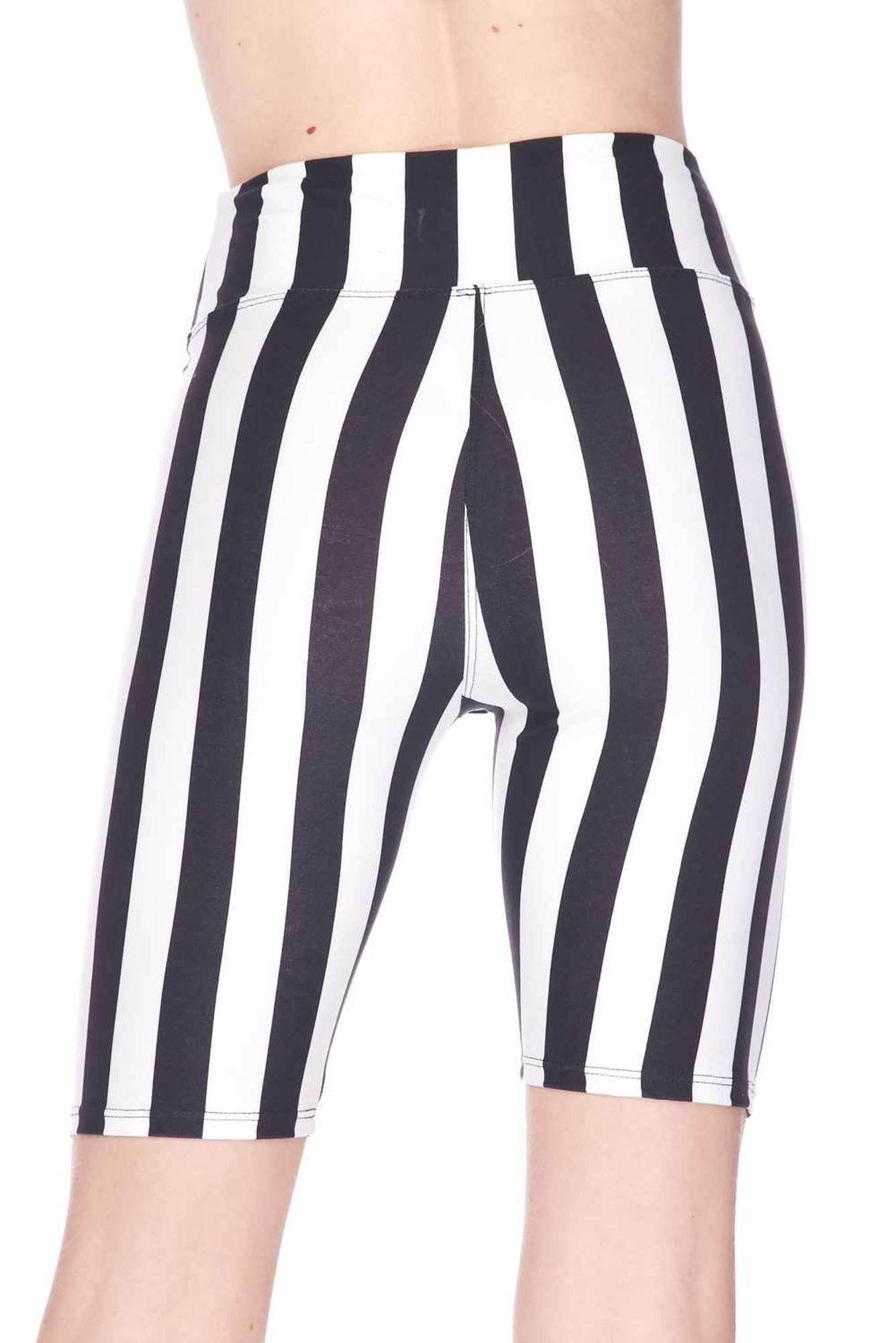 Buttery Soft Vertical Wide Stripe Plus Size Biker Shorts - 3 Inch Waist Band (One Size Plus,Black)