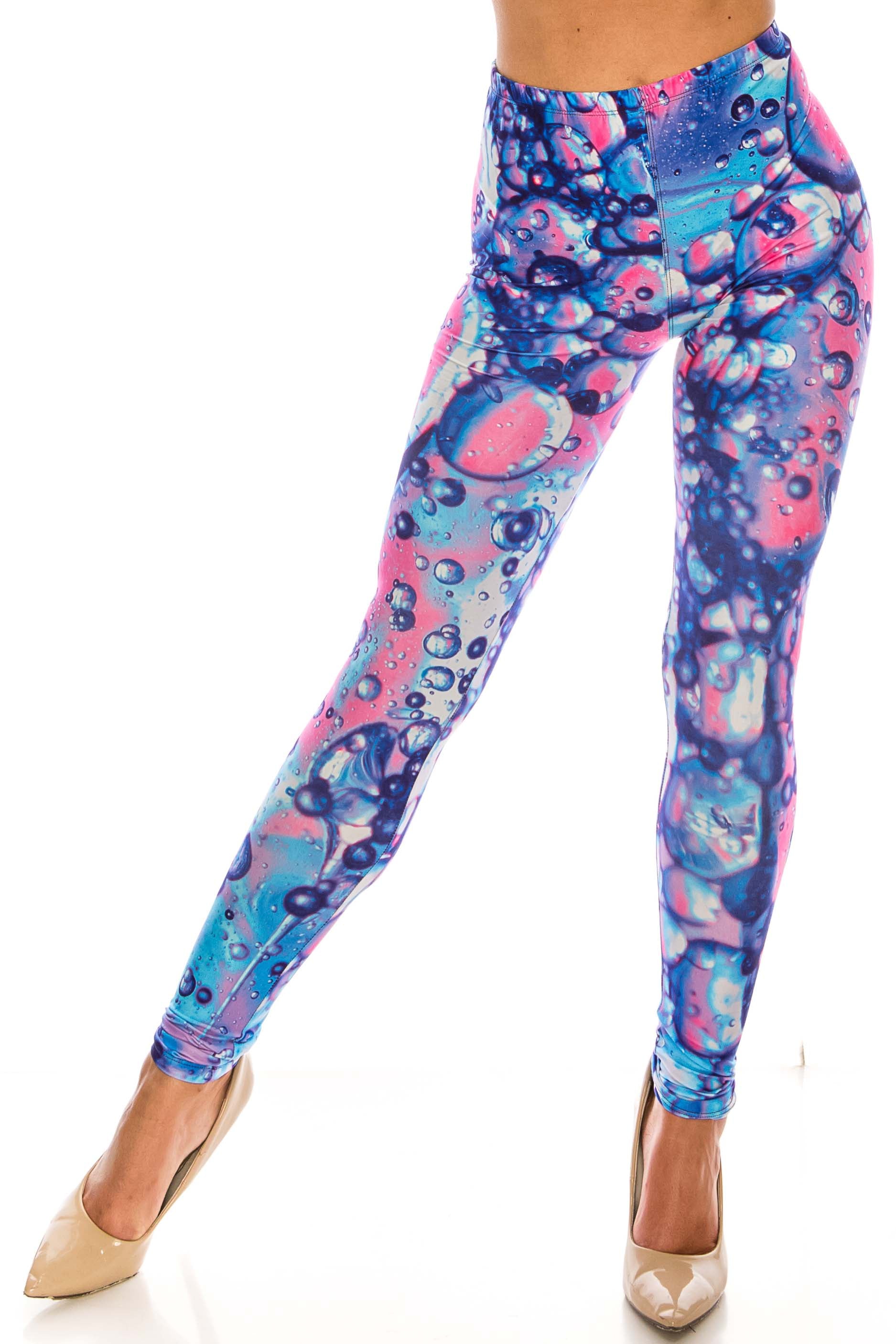 Creamy Soft Brilliant Bubbles Plus Size Leggings - USA Fashion (One Size Plus,Blue)