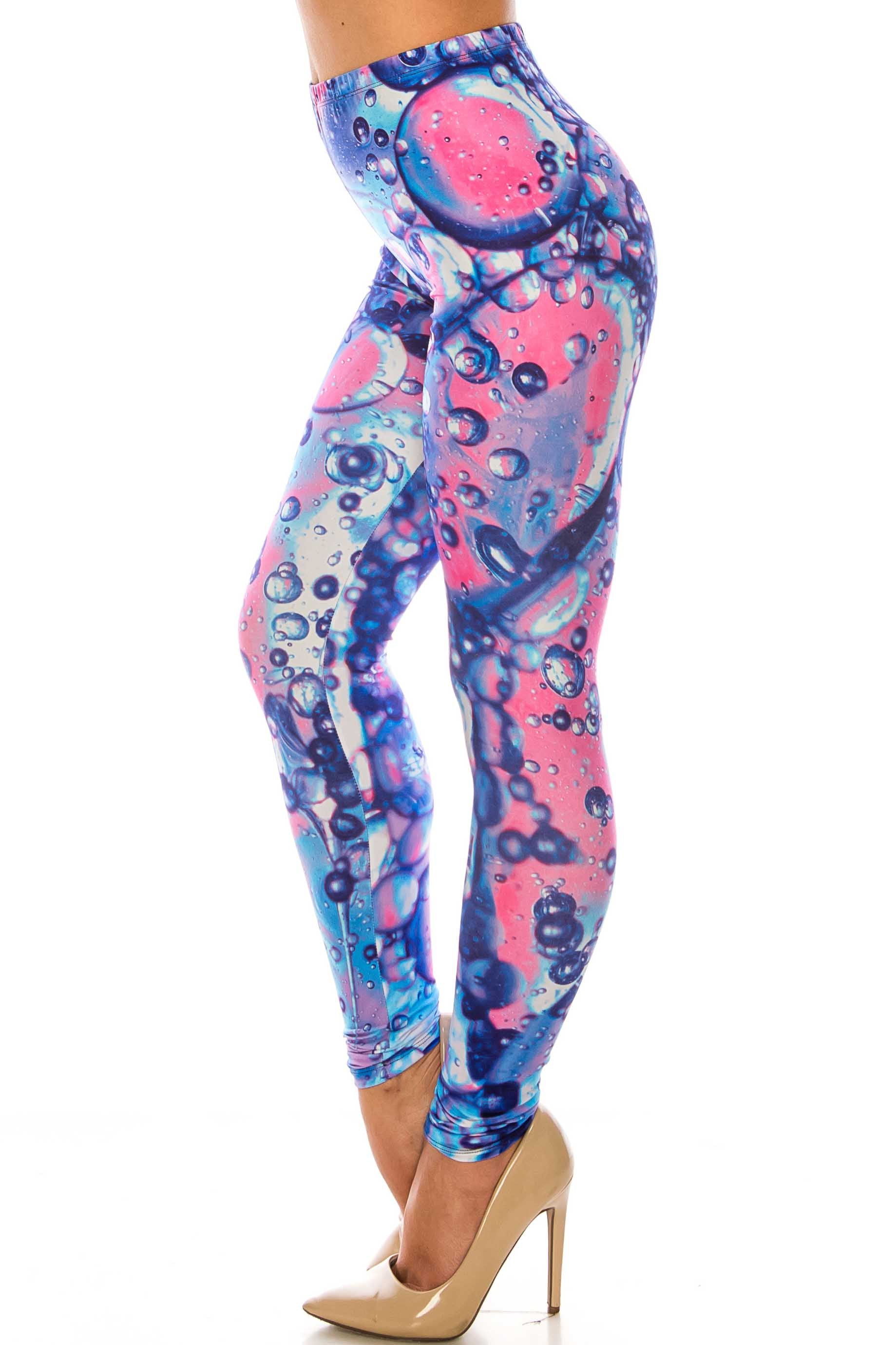 Creamy Soft Brilliant Bubbles Plus Size Leggings - USA Fashion (One Size Plus,Blue)