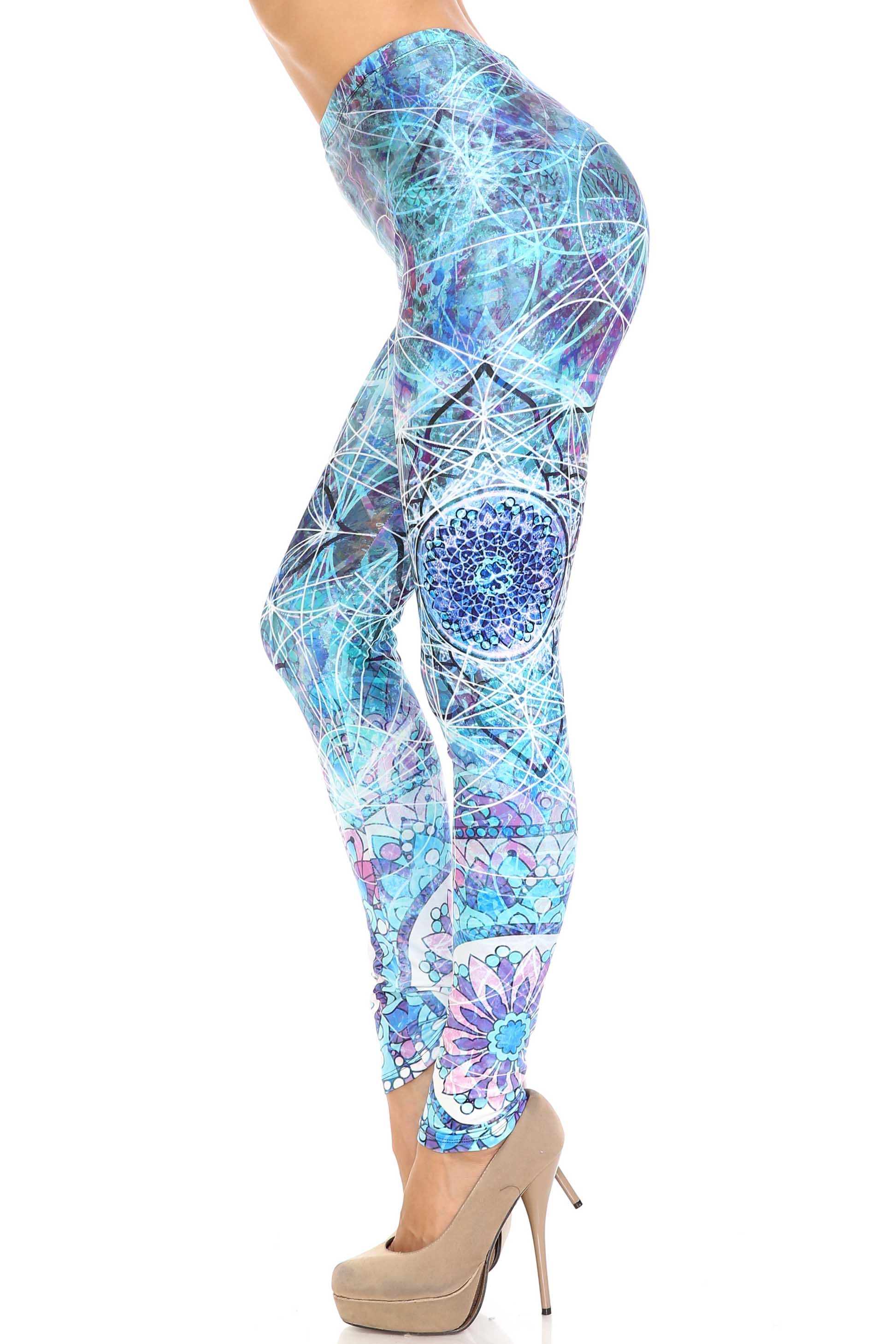 Creamy Soft Cyan Mandala Plus Size Leggings - USA Fashion (One Size Plus,Blue)
