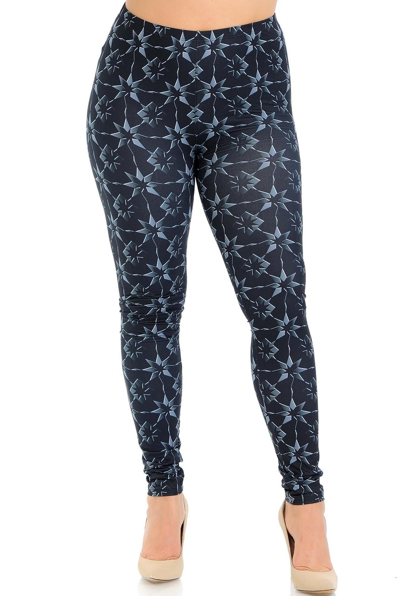 Creamy Soft Metallic Stars Plus Size Leggings - Signature Collection (One Size Plus,Black)