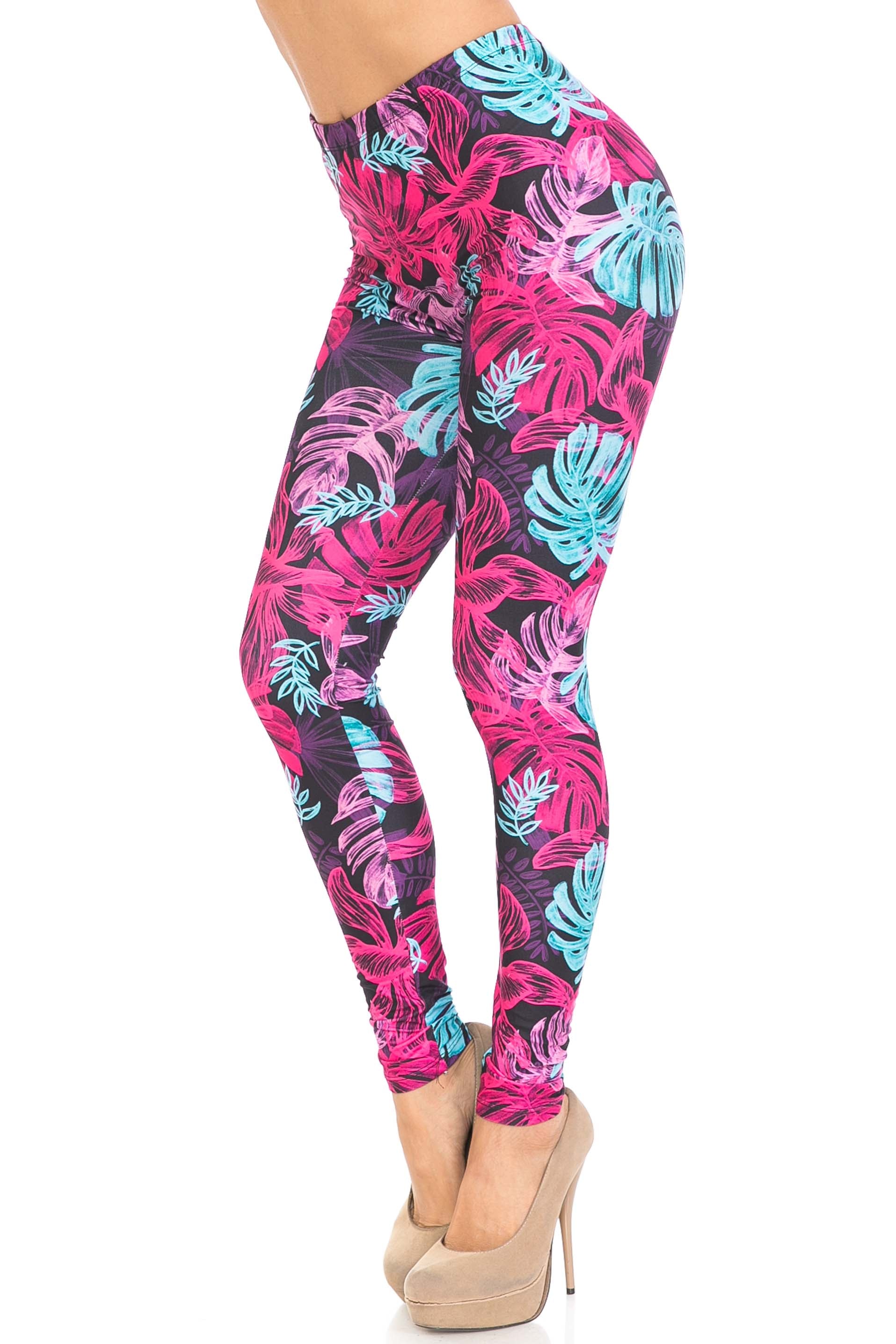 Creamy Soft Vivid Tropical Leaves Plus Size Leggings - USA Fashion (One Size Plus,Multi Color Bold)