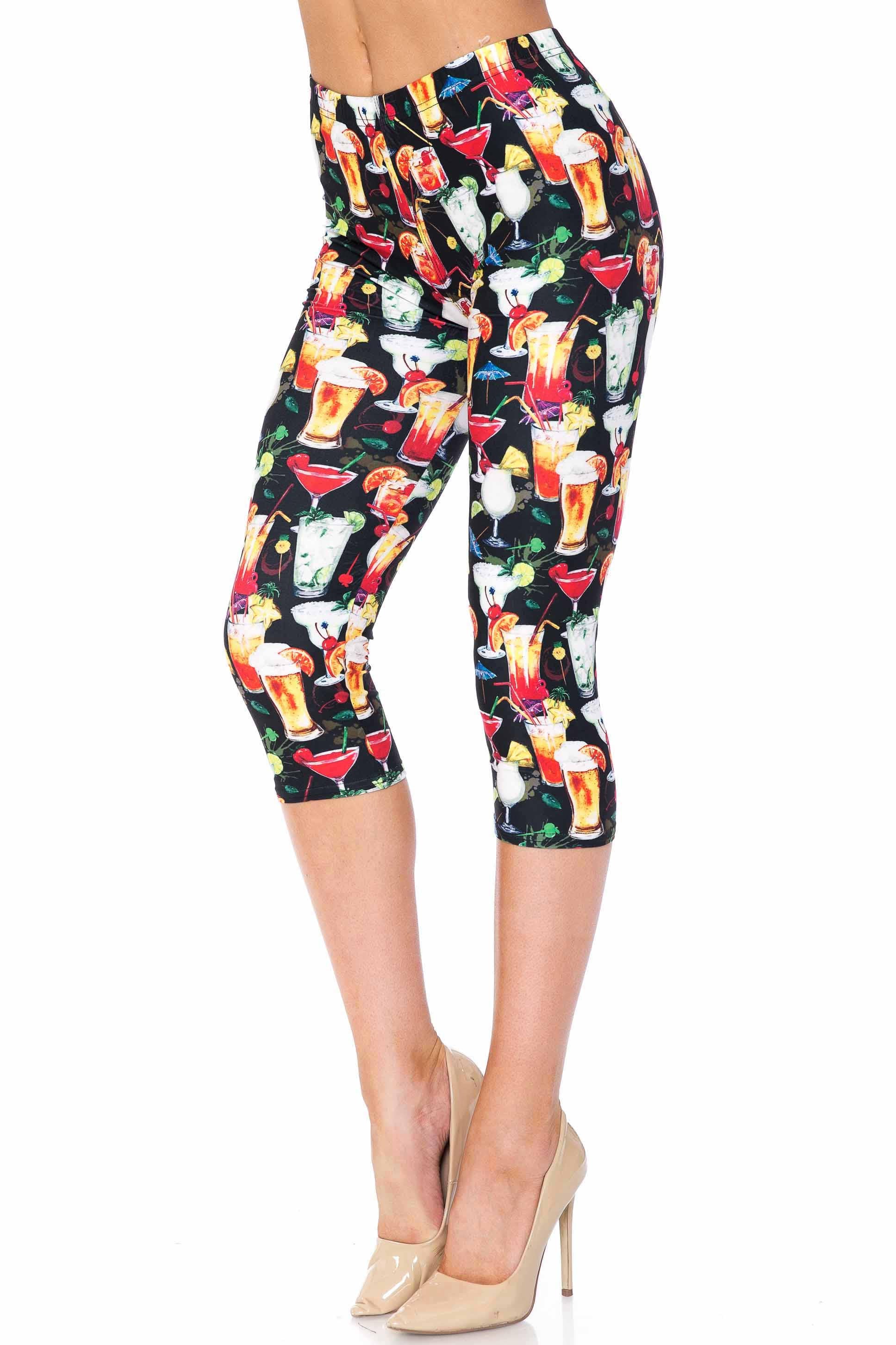 Creamy Soft Tropical Cocktails Capris - USA Fashion (One Size Regular,Black)