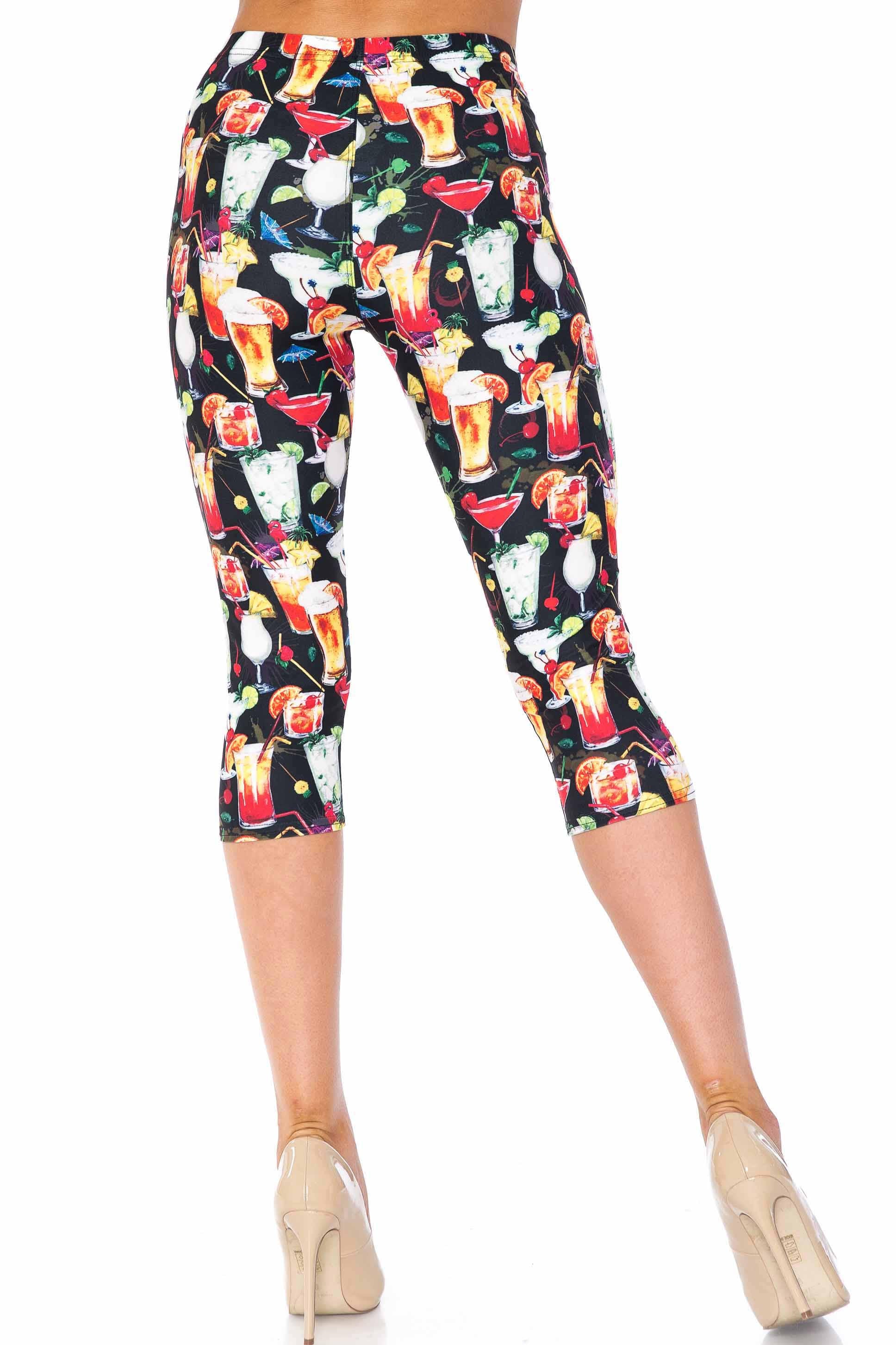 Creamy Soft Tropical Cocktails Capris - USA Fashion (One Size Regular,Black)