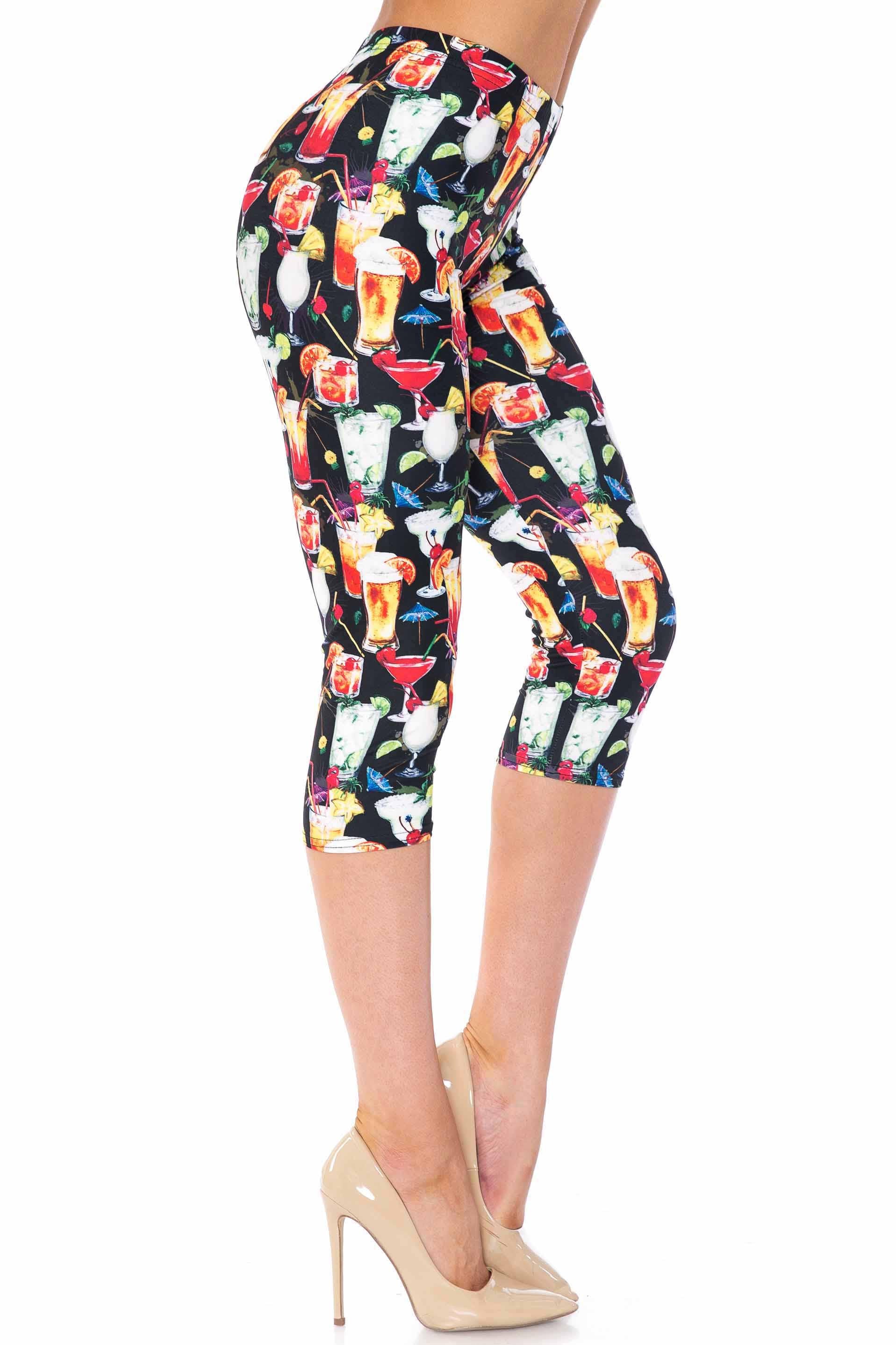 Creamy Soft Tropical Cocktails Capris - USA Fashion (One Size Regular,Black)