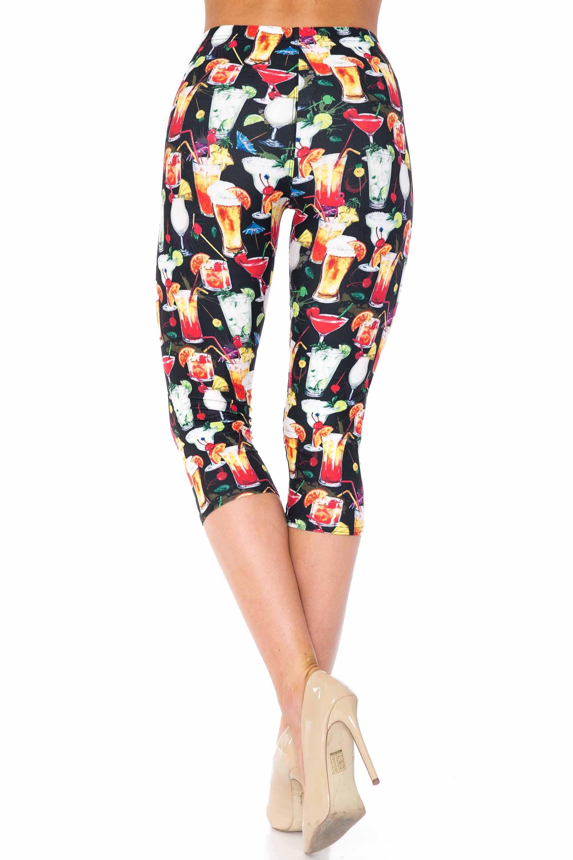 Creamy Soft Tropical Cocktails Capris - USA Fashion (One Size Regular,Black)